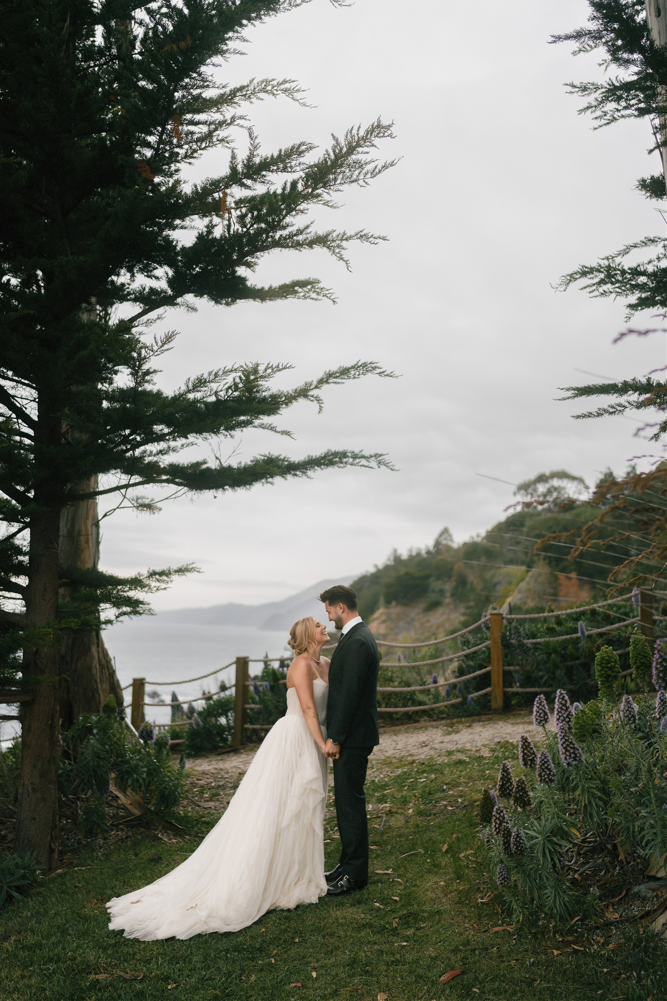 Wedding photographer Big Sur. Wedding Photography & Videography Team in California, Los Angeles, San Francisco, San Diego and Travel