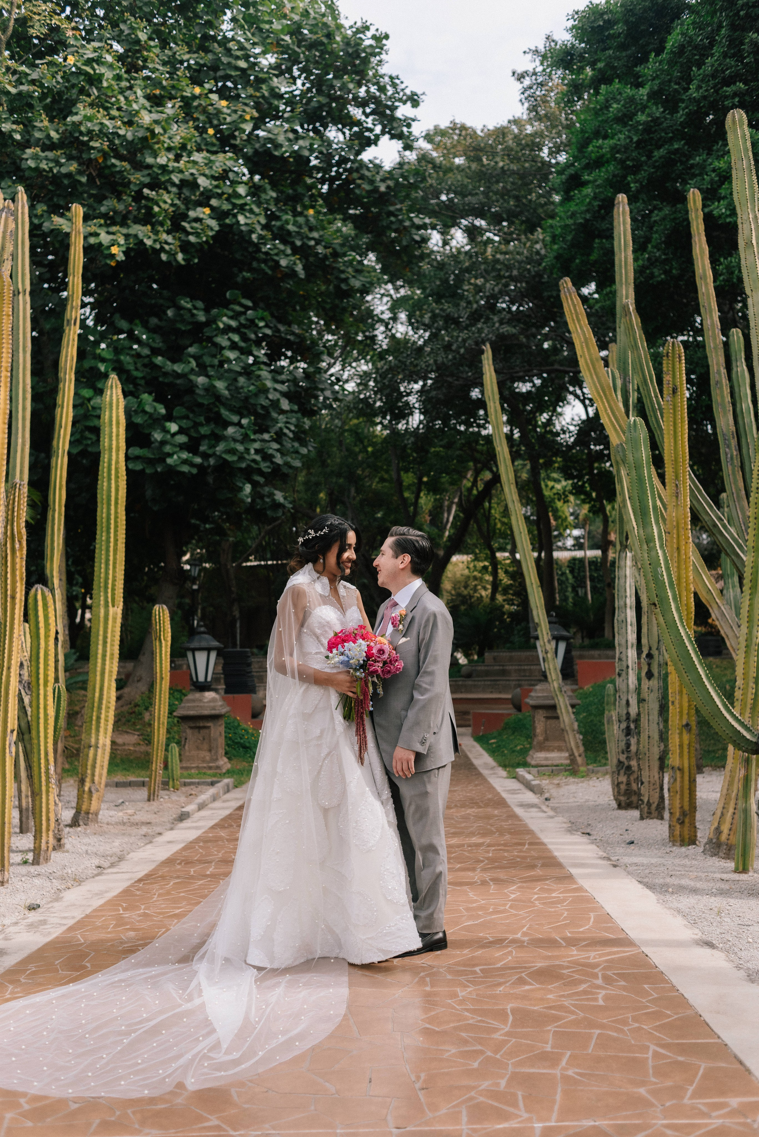 WEDDING PHOTOS. Wedding Photographer and Filmmaker in Guadalajara Mexico Abraham Linares