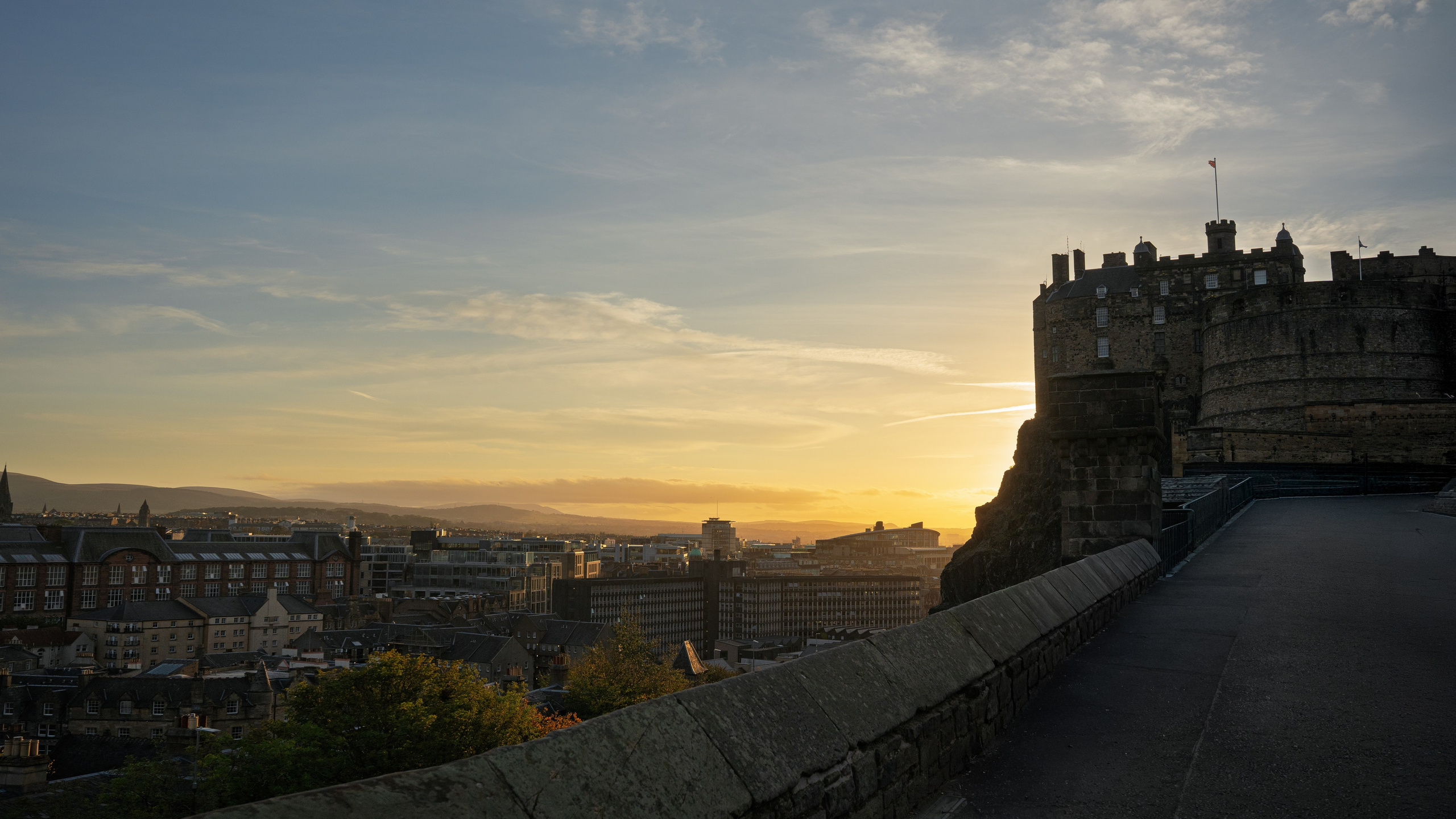 UK 2025. Couple and Family Photographer in Tallinn, Sasha Kaloshin