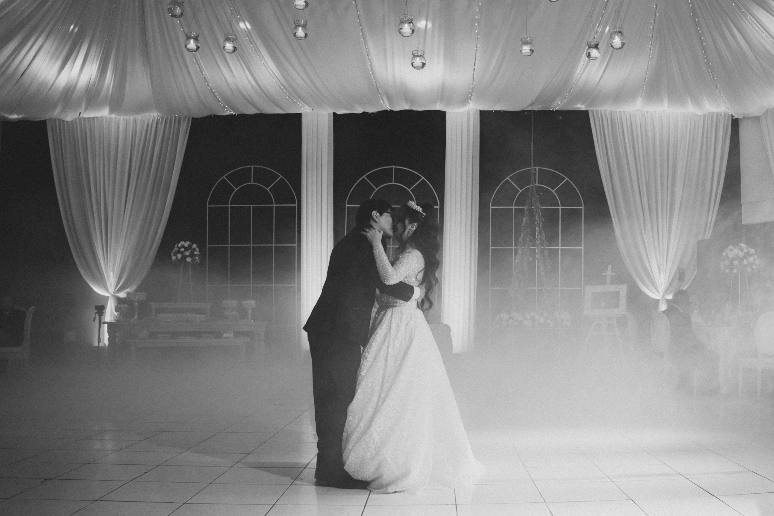FERNANDO + MARIBEL | BODA RELIGIOSA. Studio KVTA | Fotografía y Video de Bodas en Arequipa