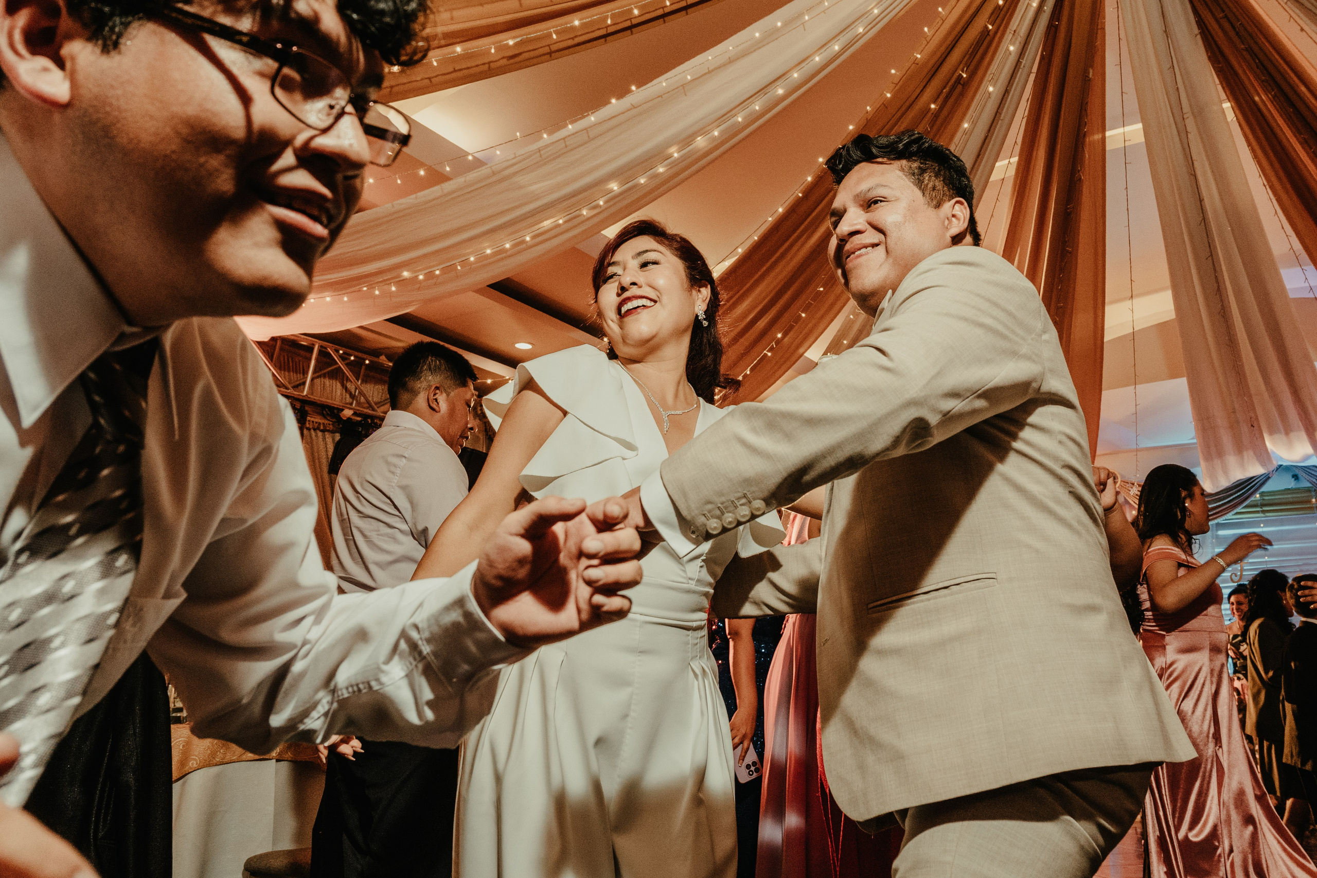VANESSA + FRANKLIN BODA RELIGIOSA. Studio KVTA | Fotografía y Video de Bodas en Arequipa