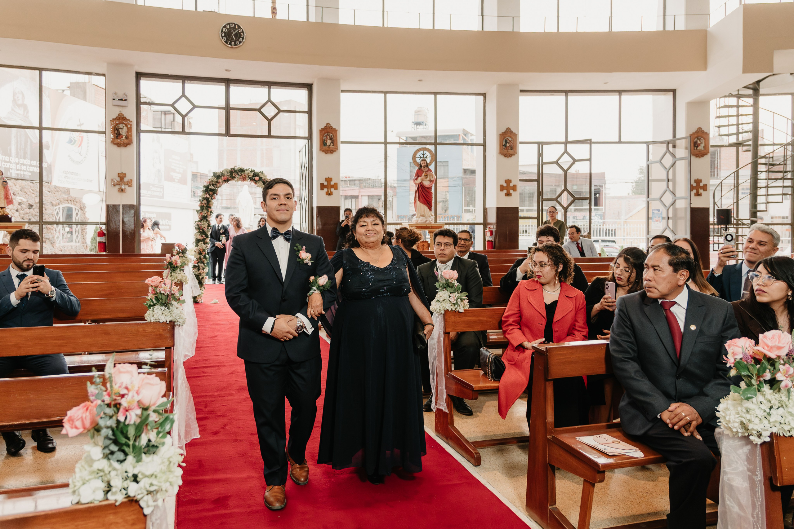 ALEJANDRA + RODRIGO BODA RELIGIOSA. Studio KVTA | Fotografía y Video de Bodas en Arequipa