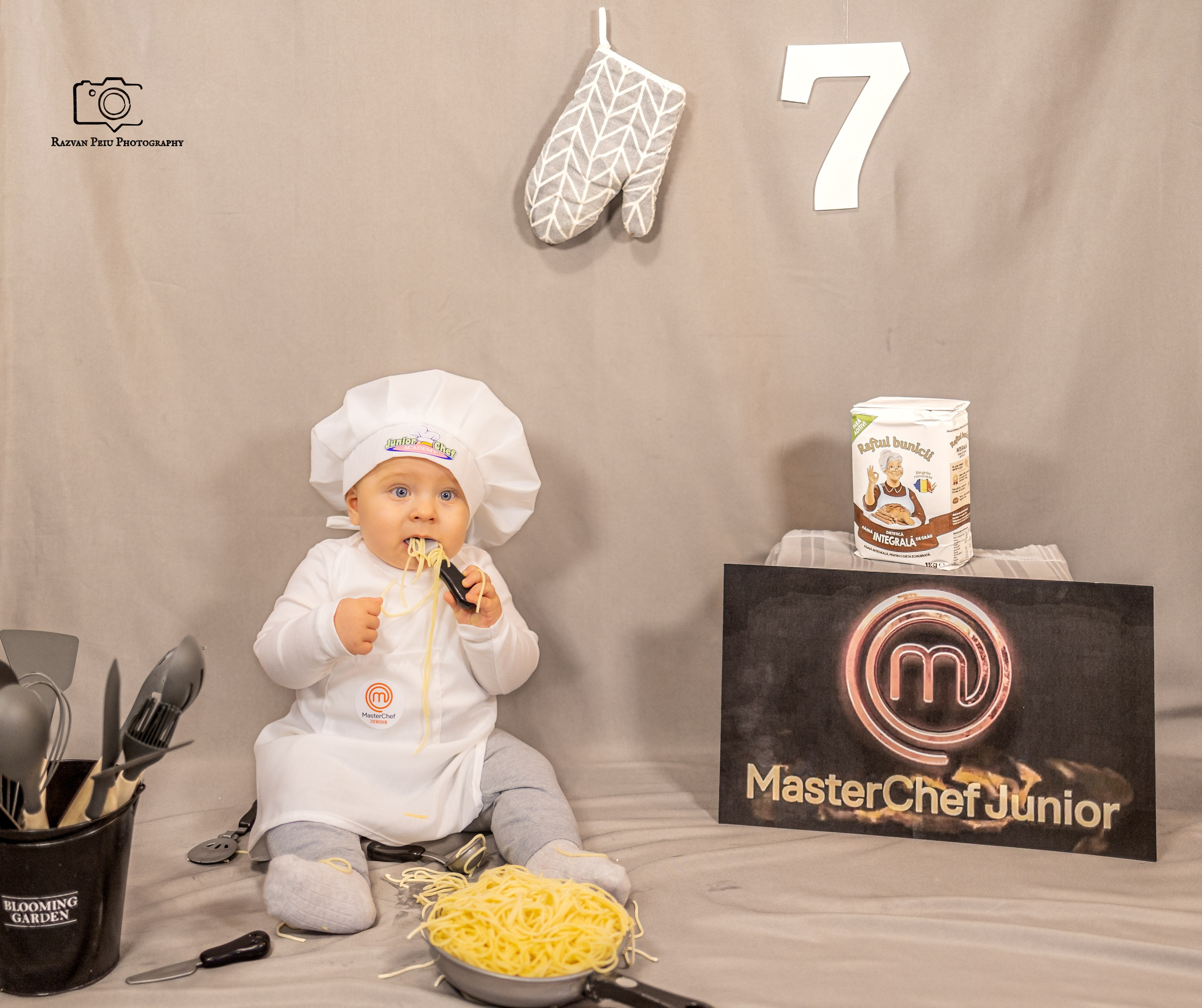 Evolutia unui bebe in fiecare luna. Razvan Peiu Photography, dincolo de fotografie!