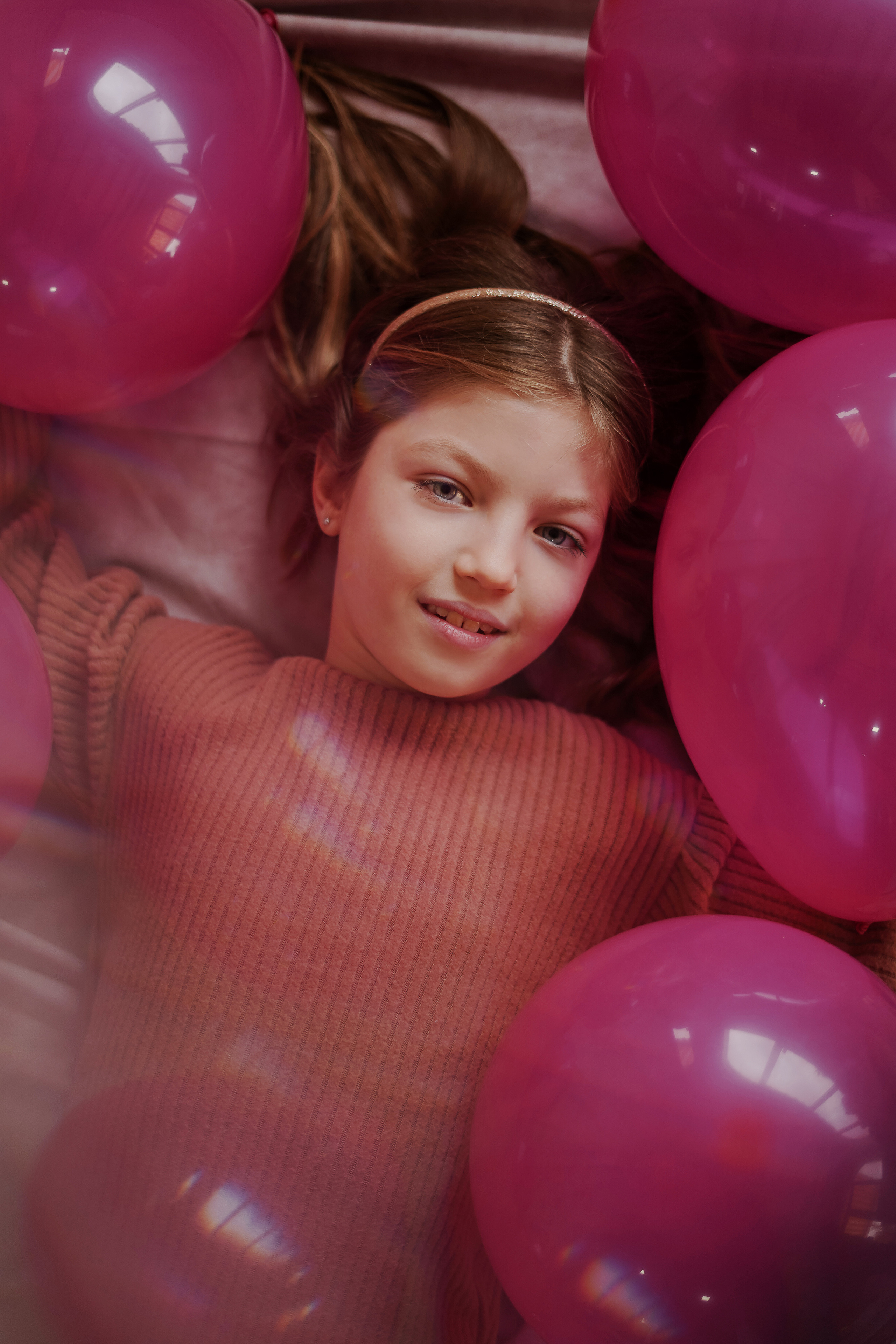 Cumpleaños. Rodaje en vuestra casa. Fotografo familiar, bodas, reportaje Diana Memetova Alicante, Benidorm