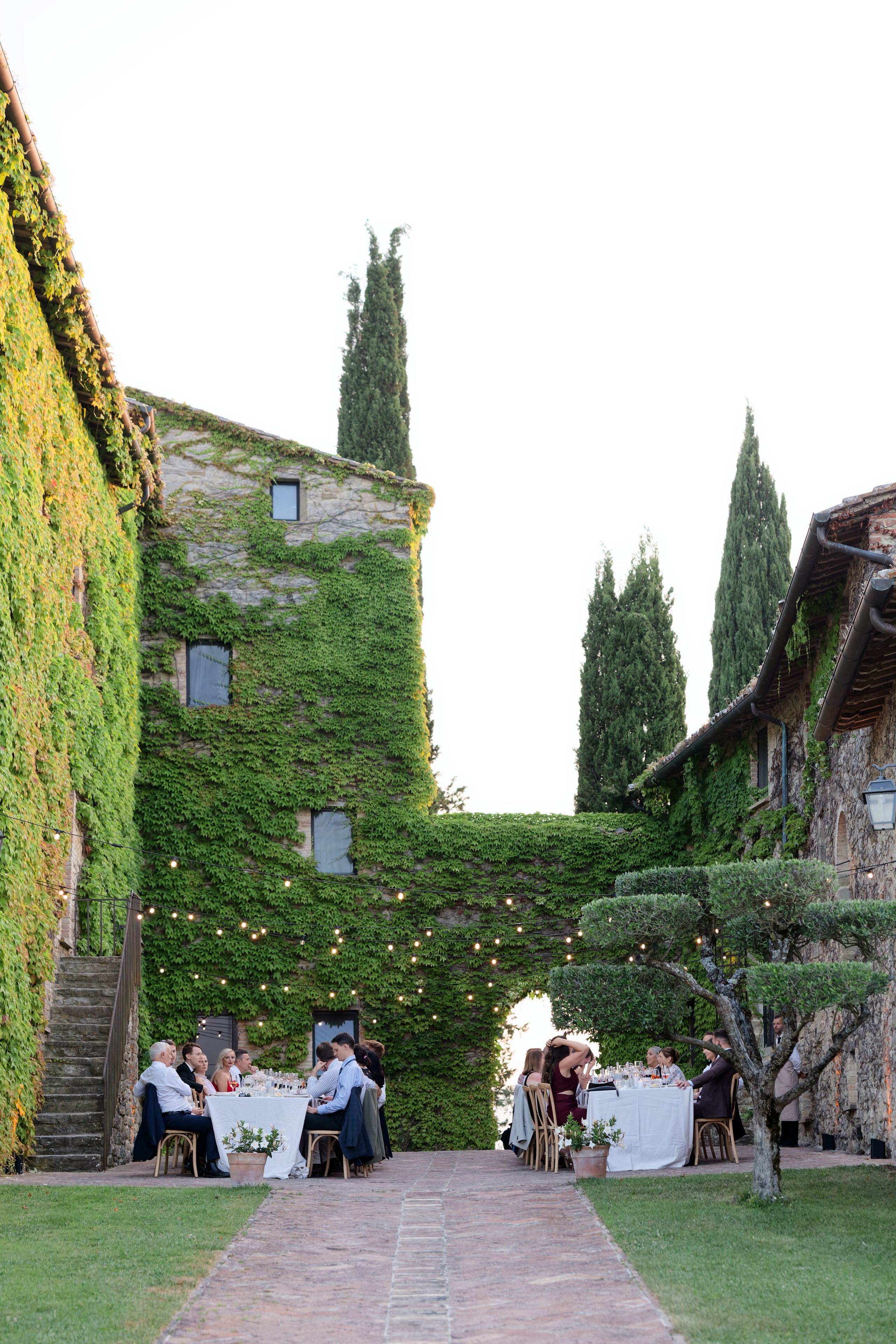 Wedding at Borgo Bastia Creti, Umbria