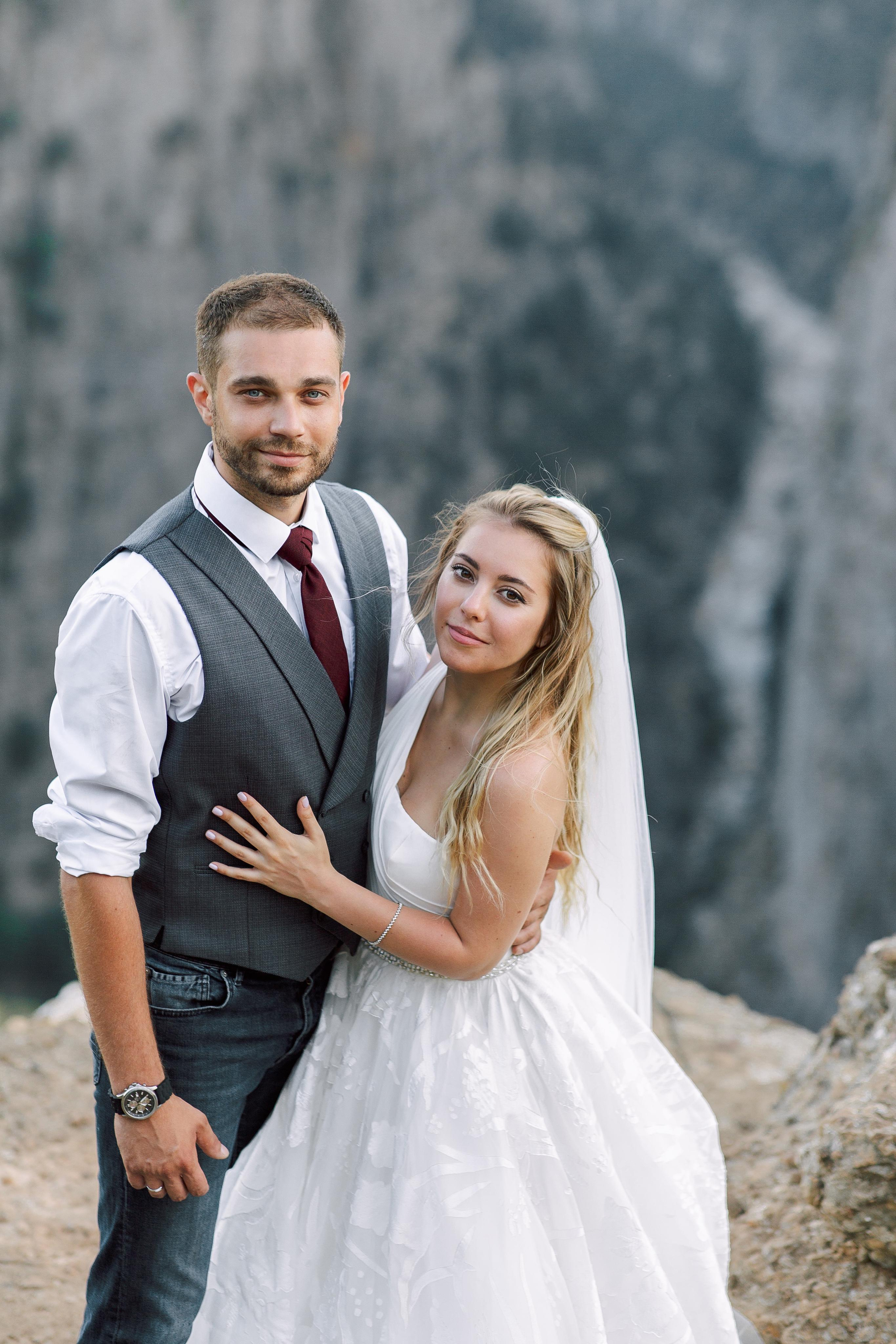 Wedding photo session on Tazy Canyon. Professional Photographer in Alanya, Side, Belek, Antalya. Turkiye