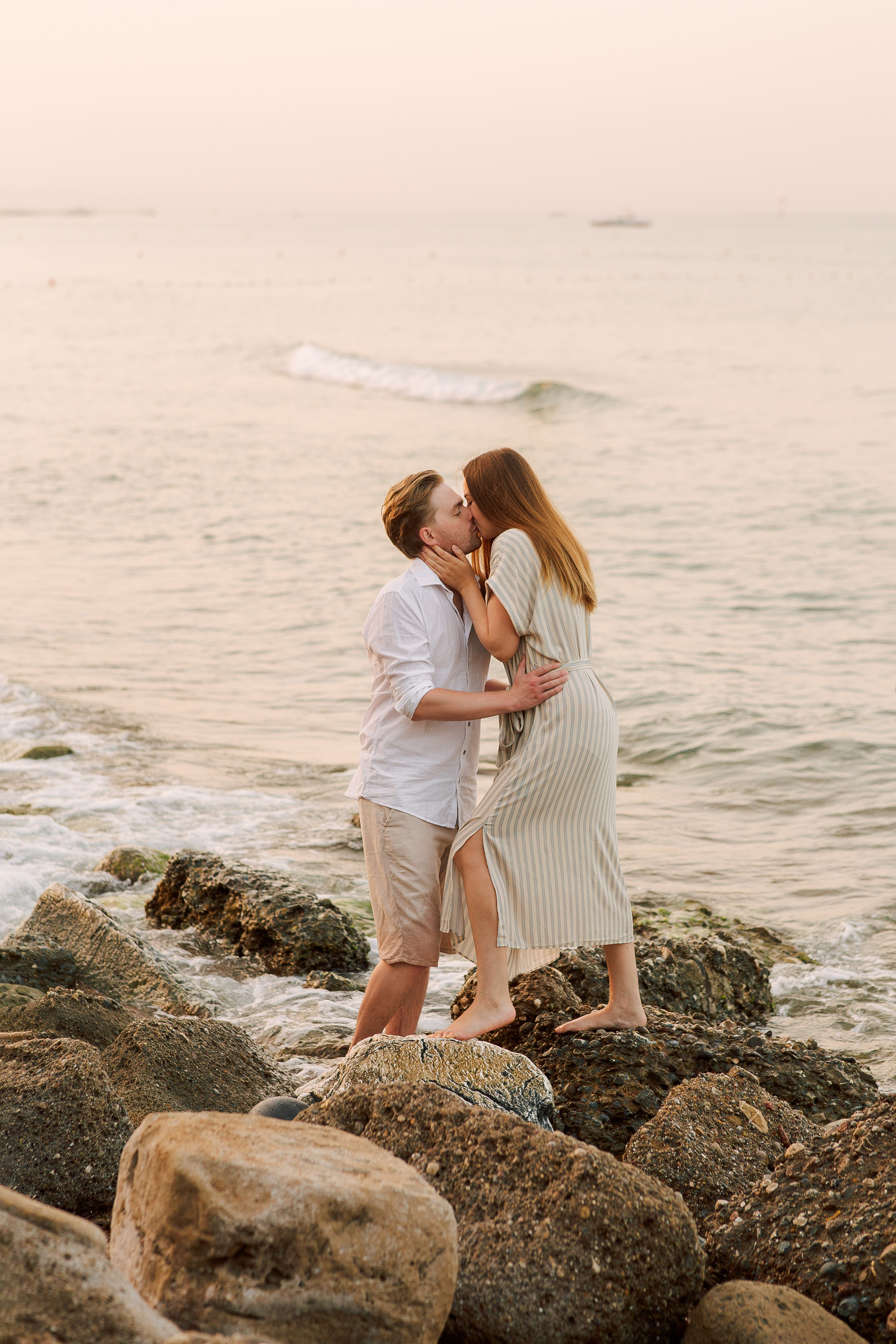 Love Story на пляже в Сиде на рассвете. Алсу Девели | Свадебный и семейный фотограф в Турции Алании, Алания, Аланья, Сиде, Белеке, Анталия