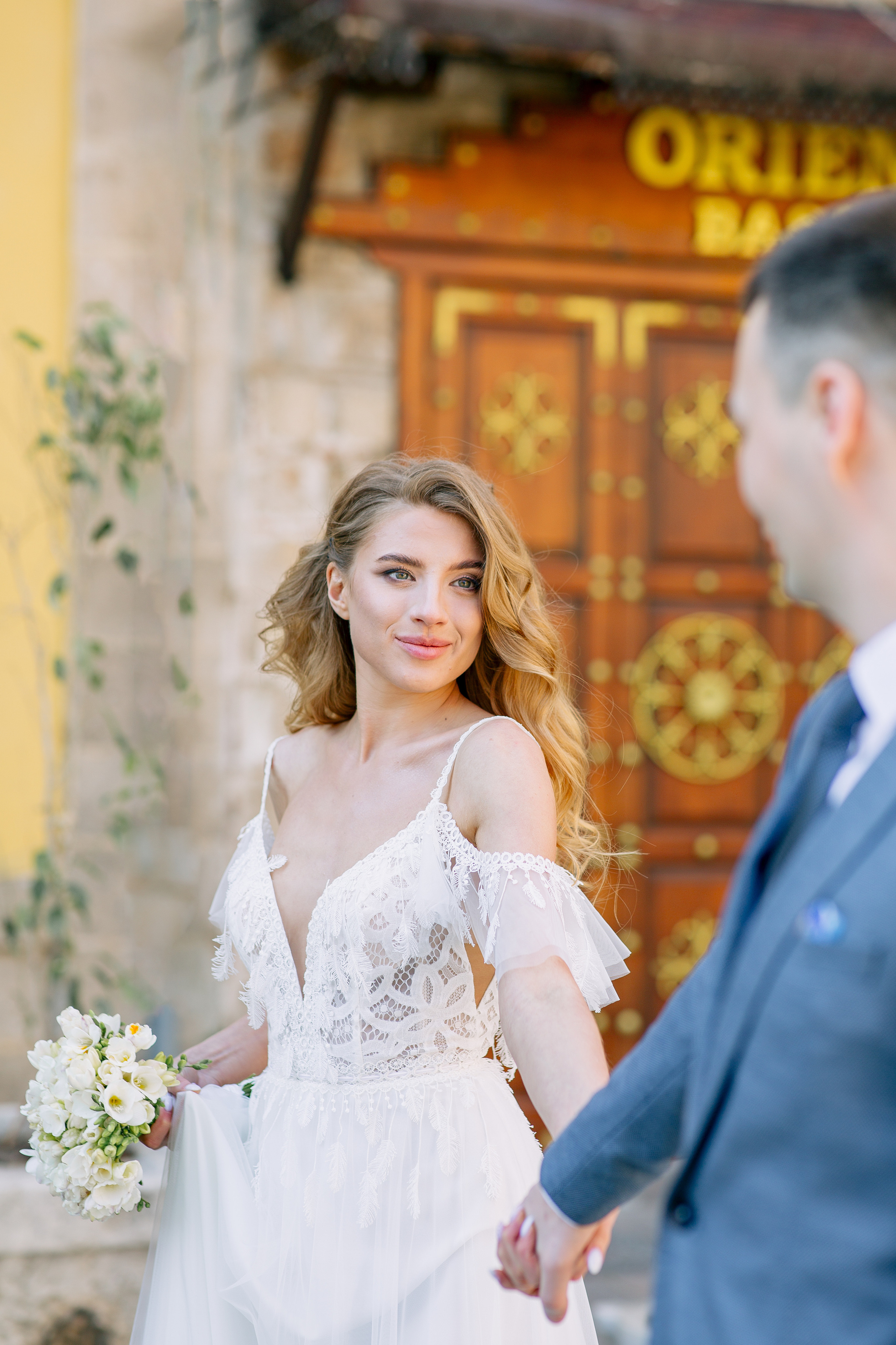 Wedding photo session in Kaleici, Antalya. Professional Photographer in Alanya, Side, Belek | Alsu Develi  Wedding, Family and portrait photo sessions