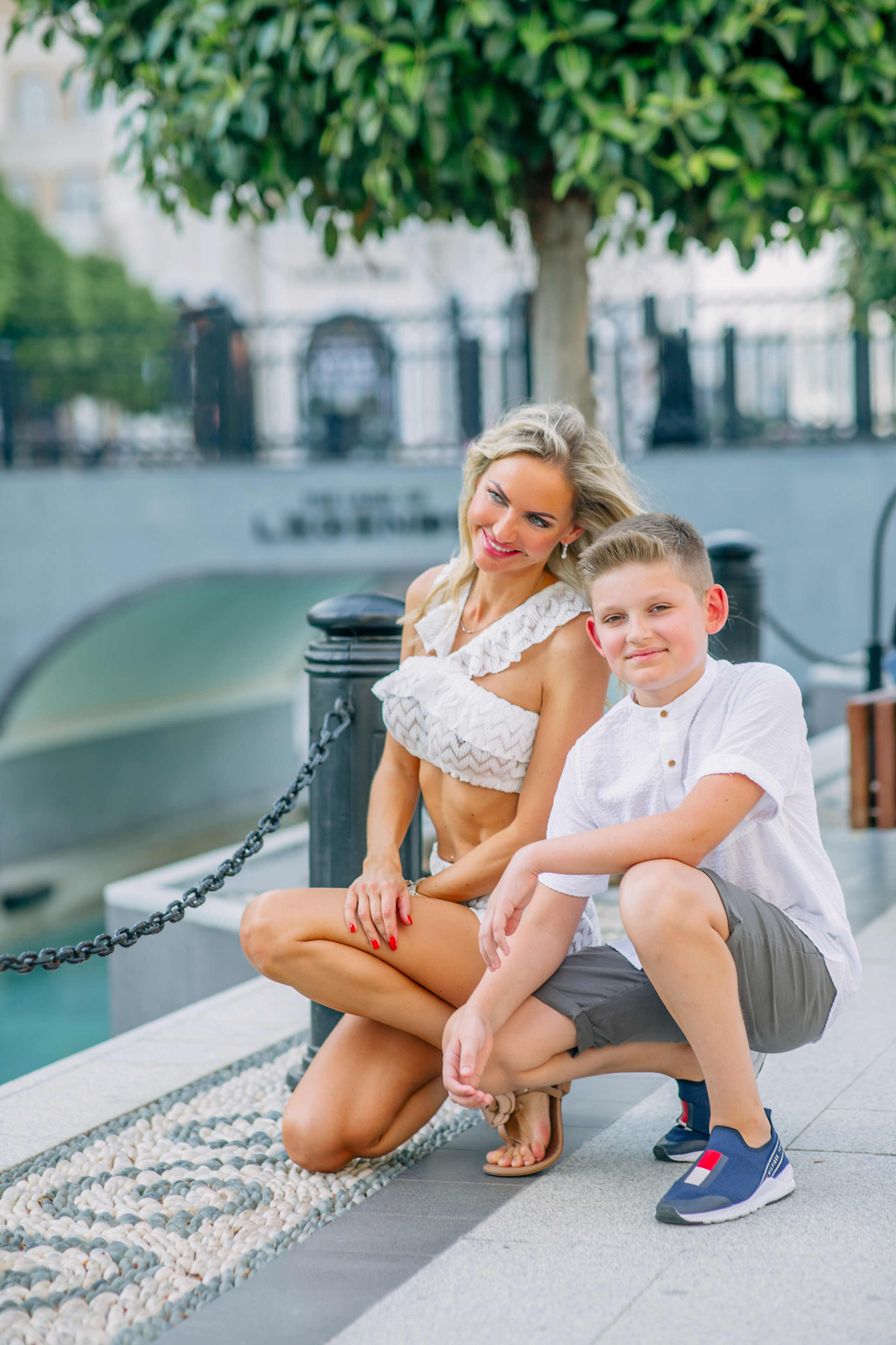 Семейная съемка в парке Land of Legends.богазкент, Кадрие, Кунду, Лара. Фотограф в Алании в Турции, Аланья, Сиде, Белек, Анталия, Кемер, Конаклы, Окурджалар. Фотосъемки в Алании. Фотосессия в Алания.Алсу Девели