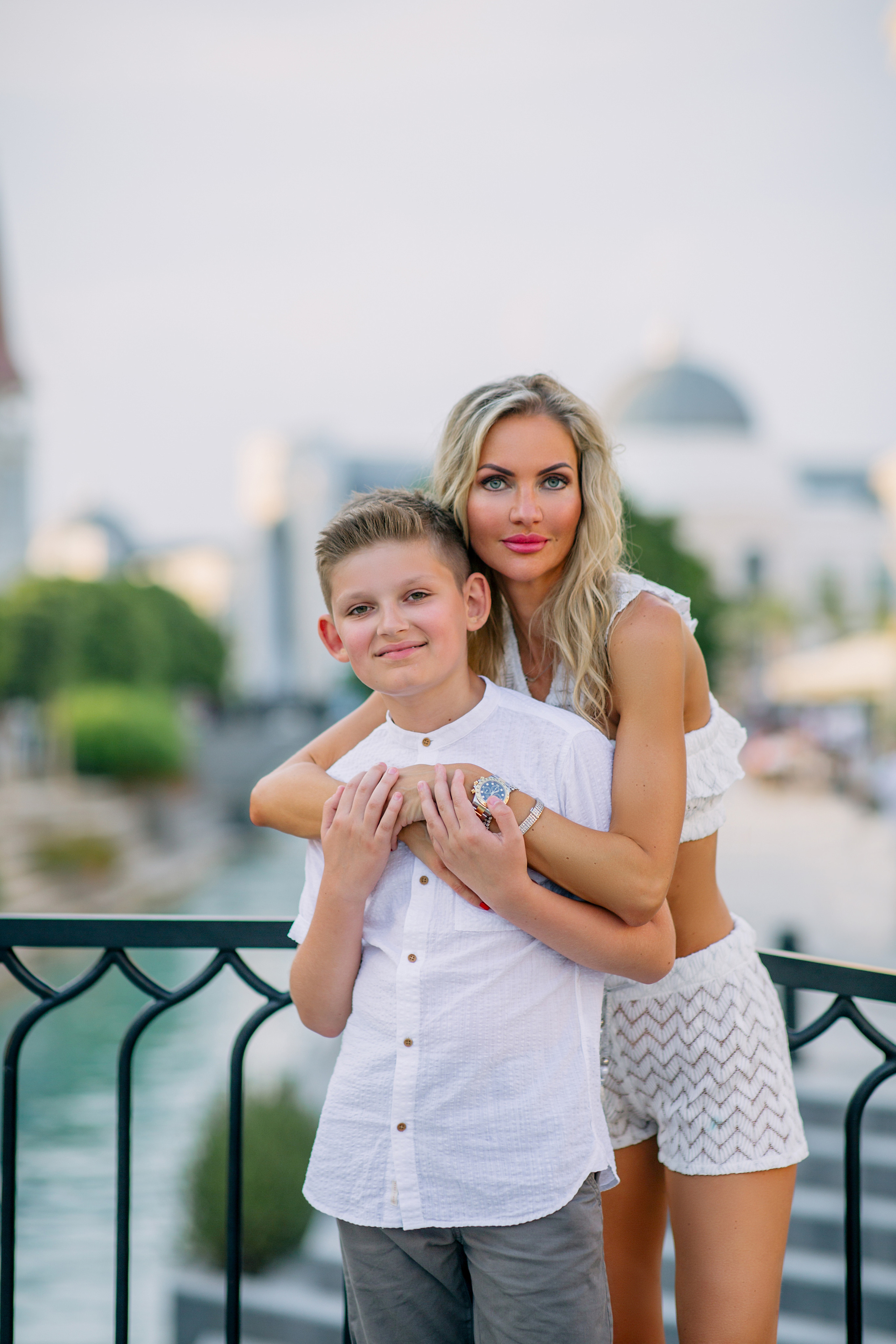 Семейная съемка в парке Land of Legends.богазкент, Кадрие, Кунду, Лара. Фотограф в Алании в Турции, Аланья, Сиде, Белек, Анталия, Кемер, Конаклы, Окурджалар. Фотосъемки в Алании. Фотосессия в Алания.Алсу Девели