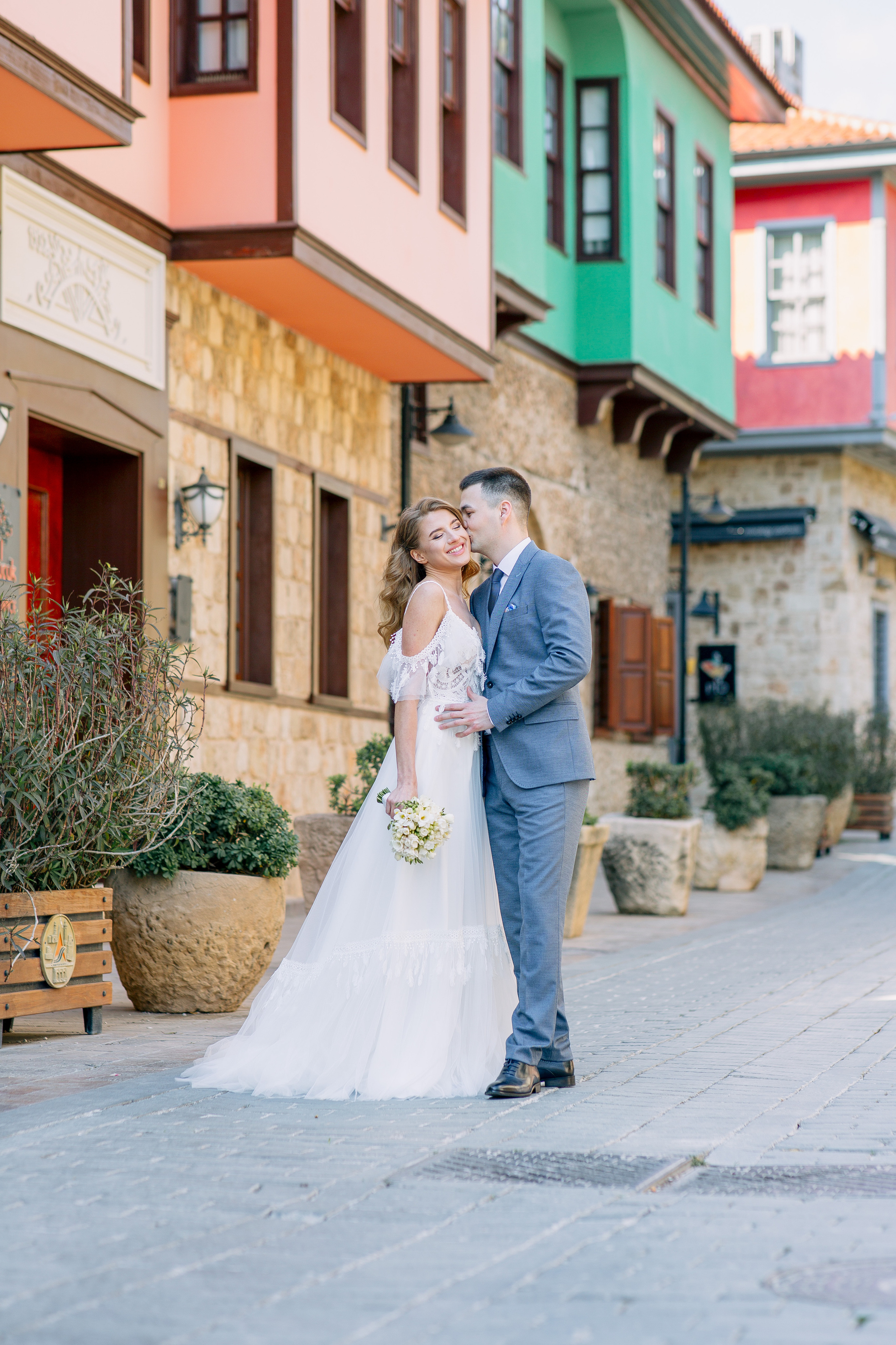 Wedding photo session in Kaleici, Antalya. Professional Photographer in Alanya, Side, Belek | Alsu Develi  Wedding, Family and portrait photo sessions