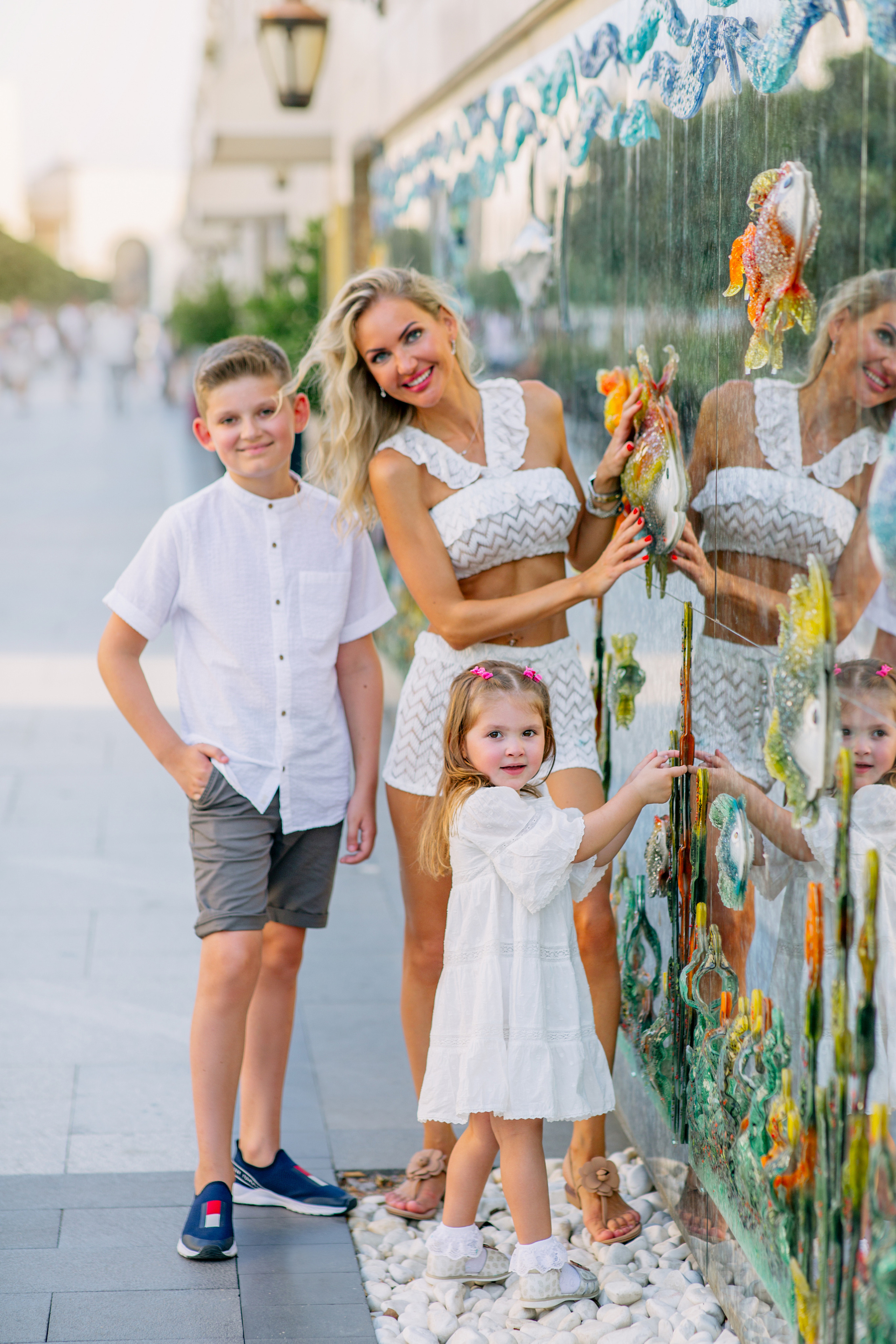 Семейная съемка в парке Land of Legends.богазкент, Кадрие, Кунду, Лара. Фотограф в Алании в Турции, Аланья, Сиде, Белек, Анталия, Кемер, Конаклы, Окурджалар. Фотосъемки в Алании. Фотосессия в Алания.Алсу Девели