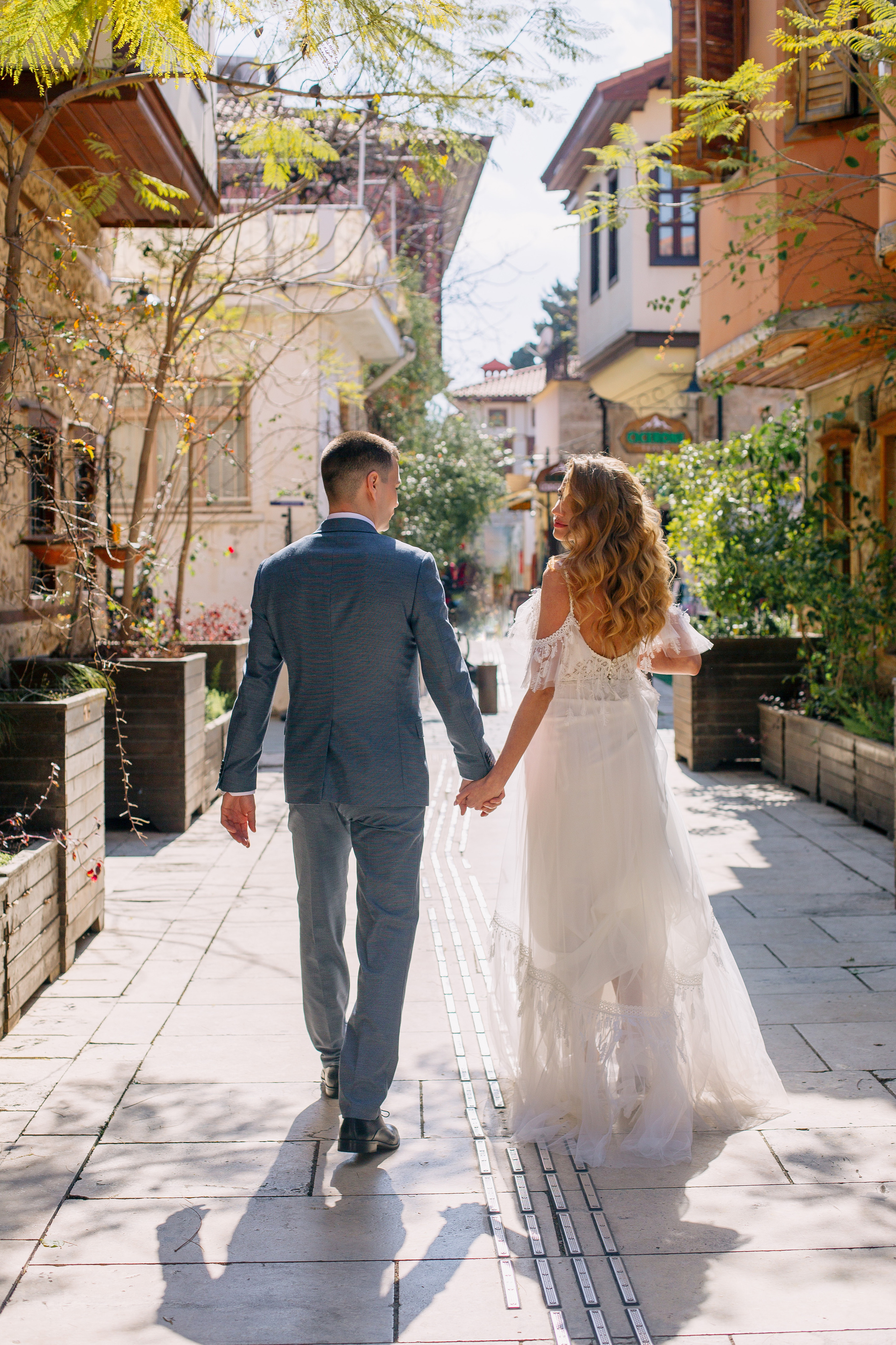 Wedding photo session in Kaleici, Antalya. Professional Photographer in Alanya, Side, Belek | Alsu Develi  Wedding, Family and portrait photo sessions