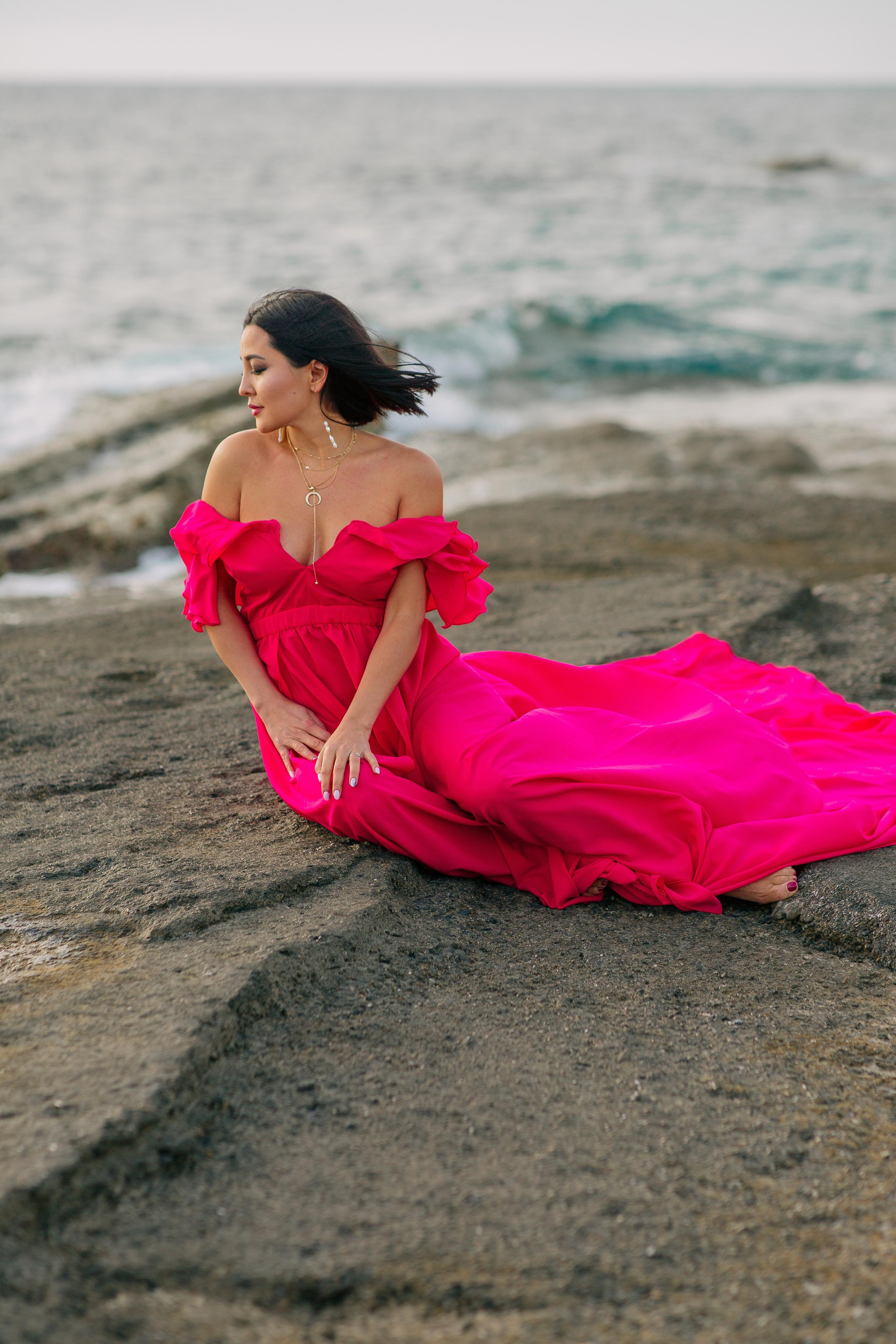 Фотосессия на пляже Кору в летящих платьях аланья. Фотограф в Алании в Турции, Аланья, Сиде, Белек, Анталия, Кемер, Конаклы, Окурджалар. Фотосъемки в Алании. Фотосессия в Алания.Алсу Девели