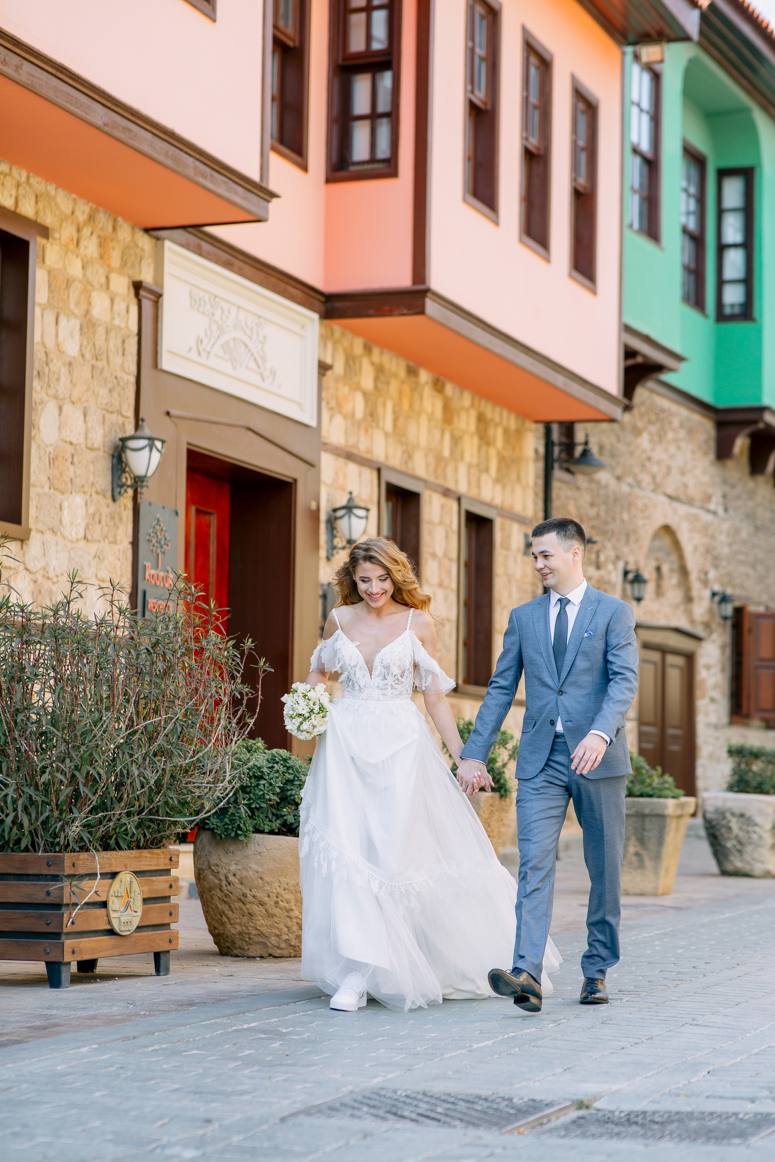 Wedding photo session in Kaleici, Antalya. Professional Photographer in Alanya, Side, Belek | Alsu Develi  Wedding, Family and portrait photo sessions