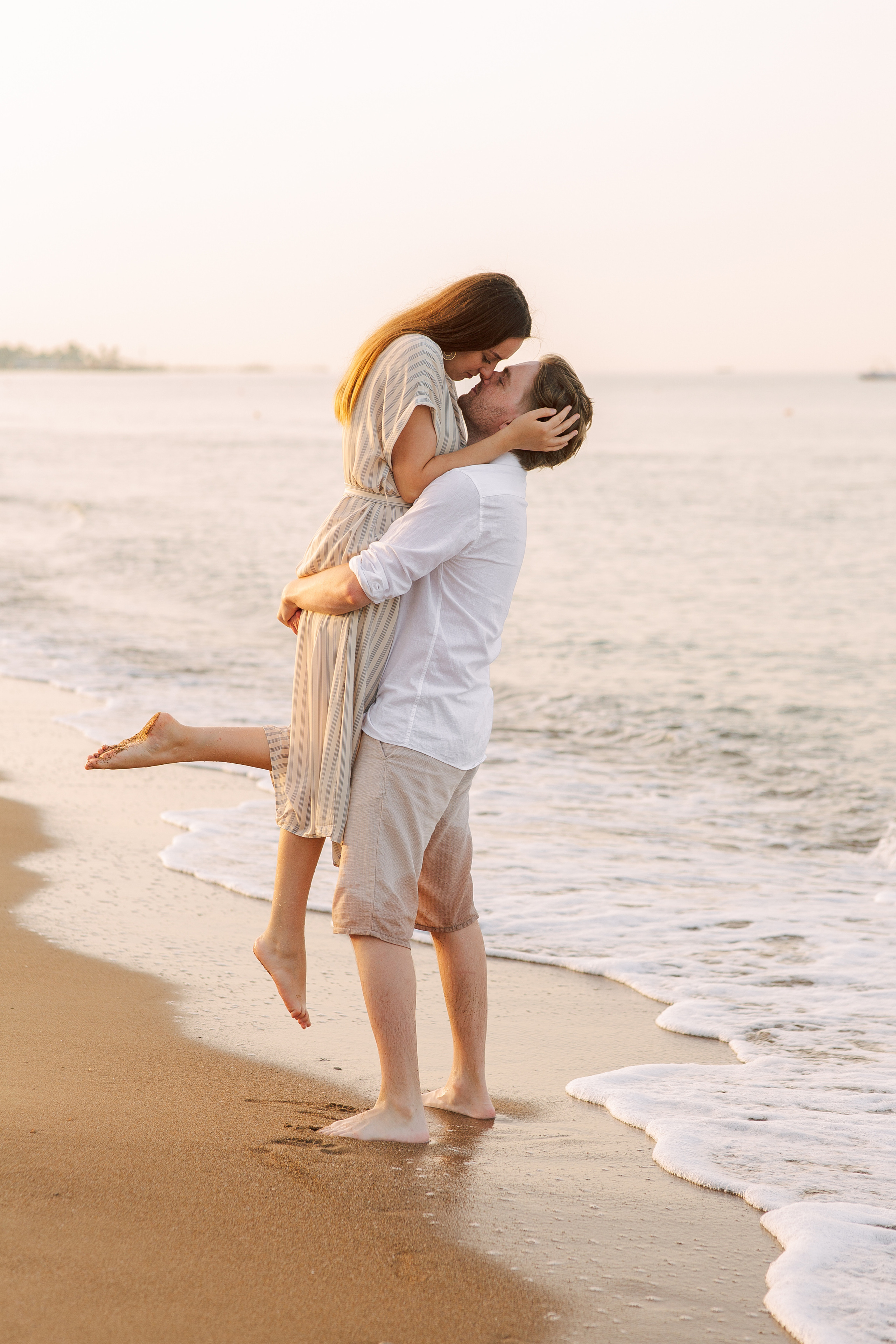 Love Story на пляже в Сиде на рассвете. Алсу Девели | Свадебный и семейный фотограф в Турции Алании, Алания, Аланья, Сиде, Белеке, Анталия