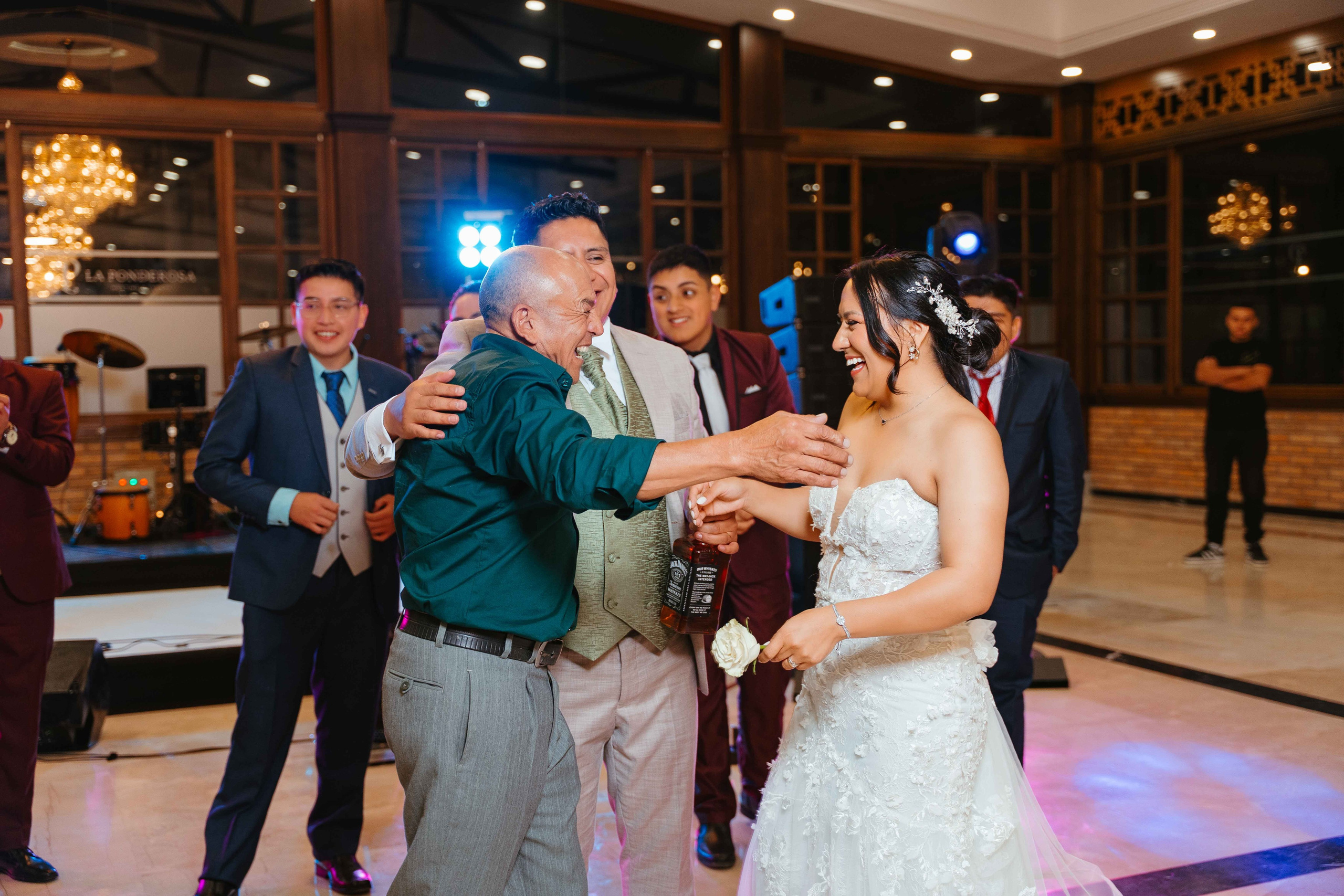 Karol y Jairon. Fotógrafo de bodas en Loja Ecuador | Piero Alvarez PH