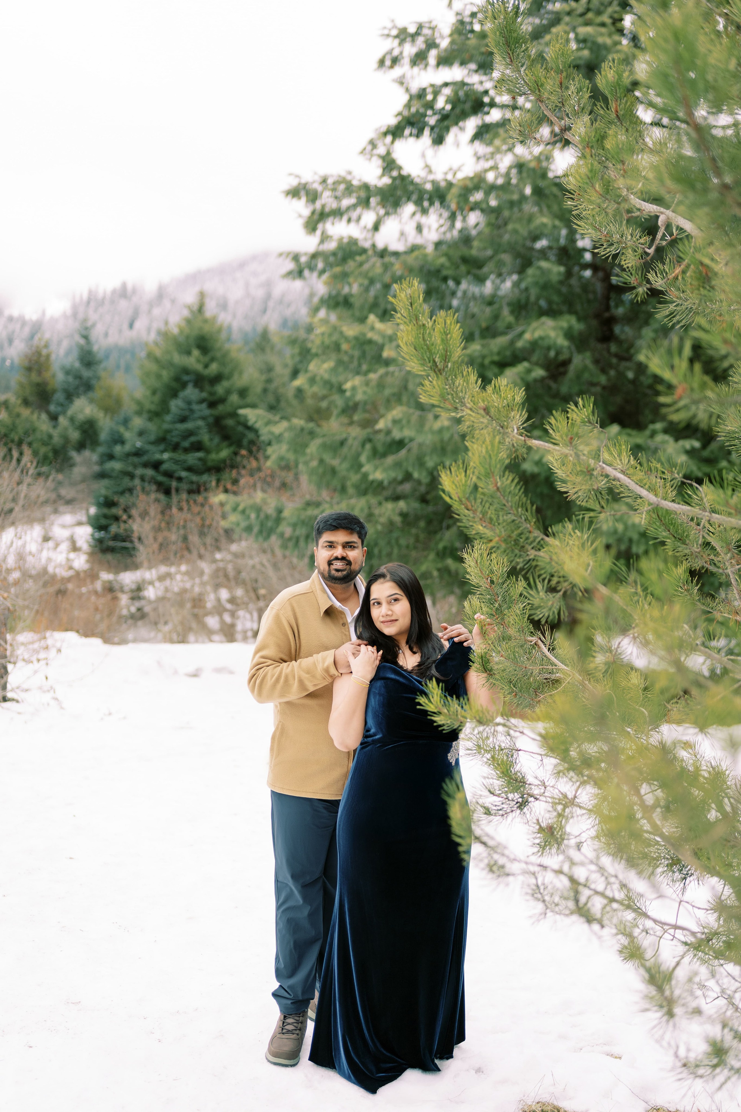 Engagement photoshoot. Date & TJ. Gold Creek Pond. December 2024. EVAN ARISTOV WEDDING PHOTOGRAPHY — Seattle Wedding Photographer