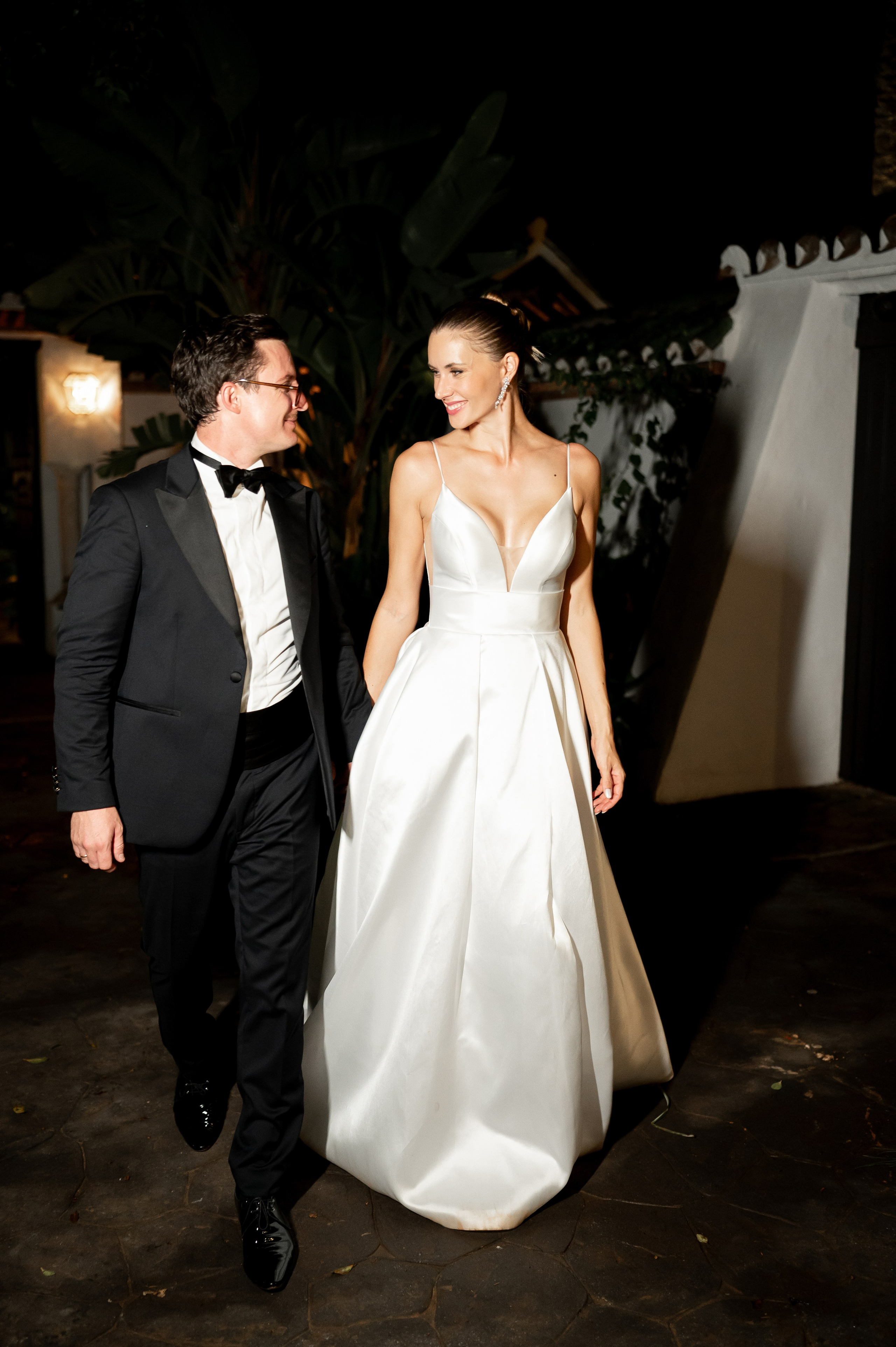 Nico & Mira. Wedding photographer in Spain