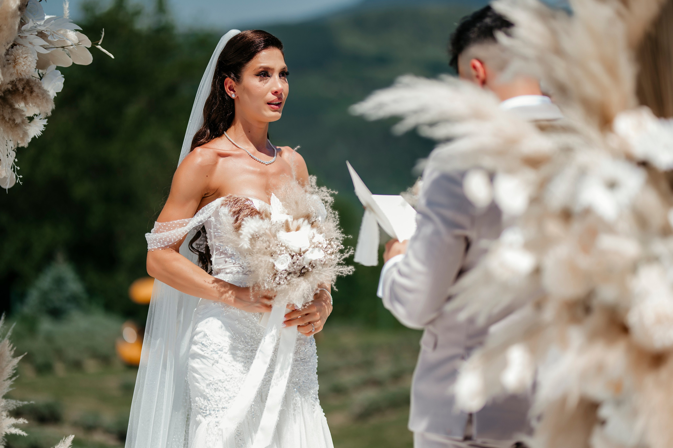 Larisa & Cosmin. Fotograf si Videograf | Nuntă-Botez