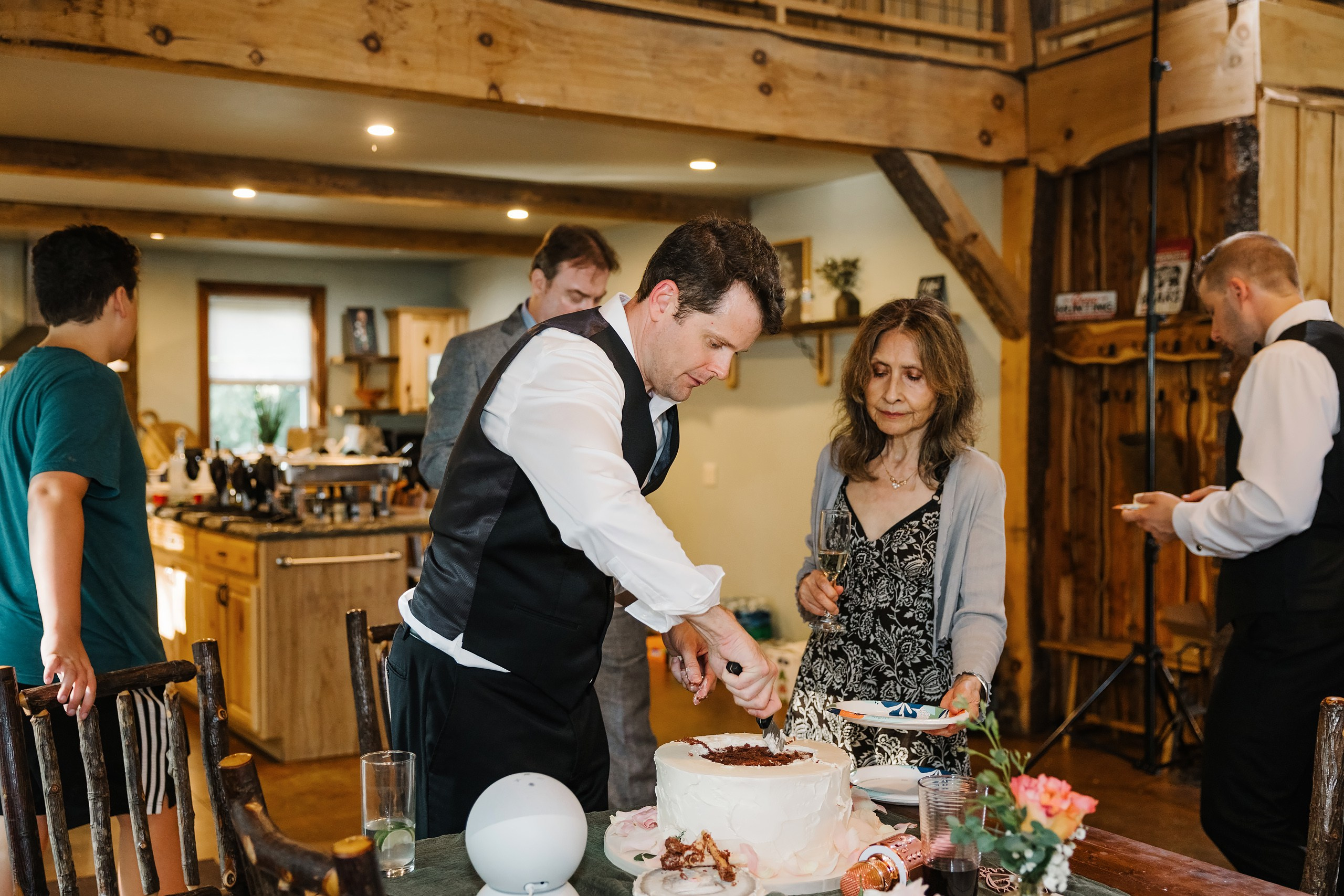 07.12.2025 Wedding. Wedding family event photographer in Chicago Nick Yushevich