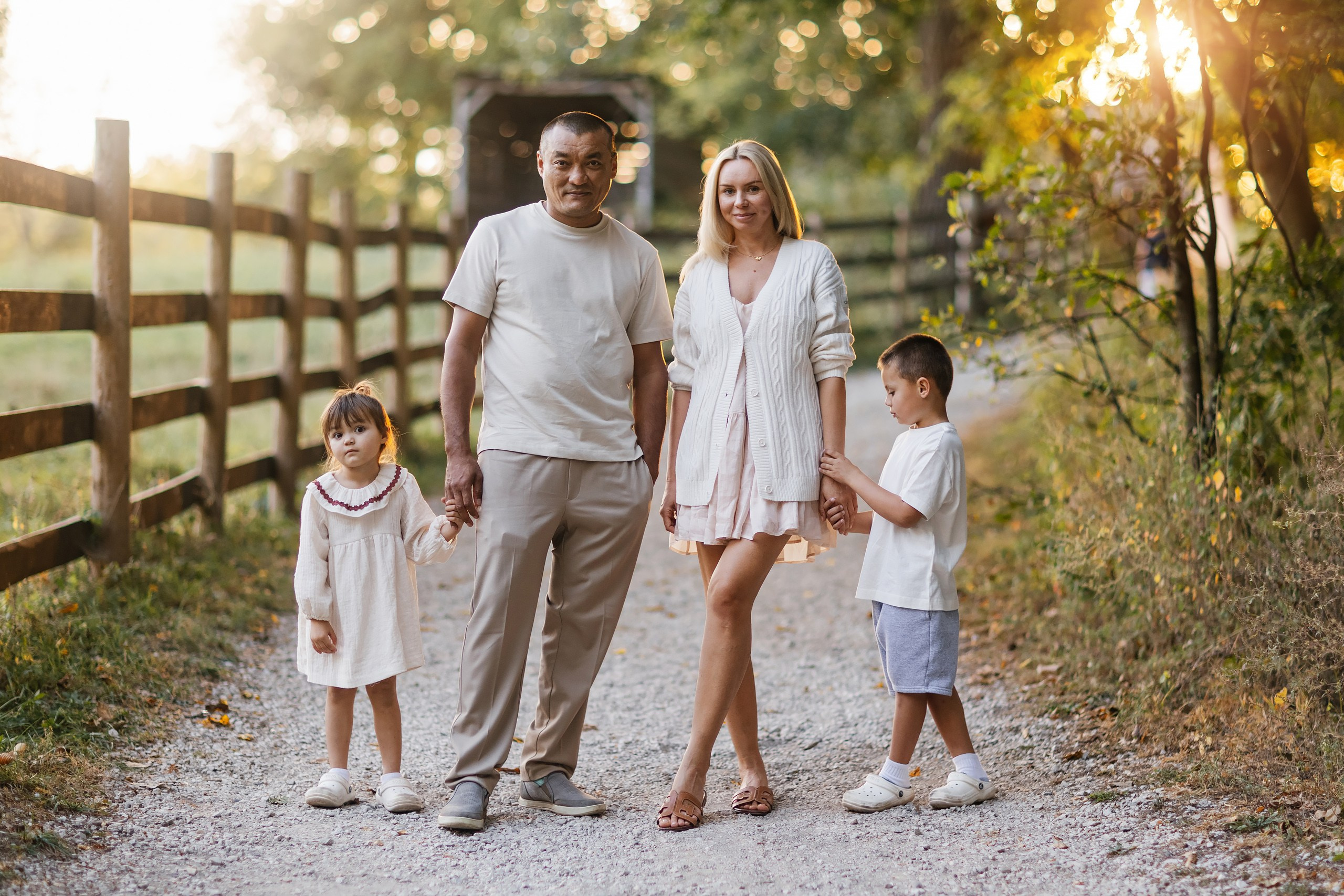 09.30.25 Family Photoshoot. Wedding family event photographer in Chicago Nick Yushevich