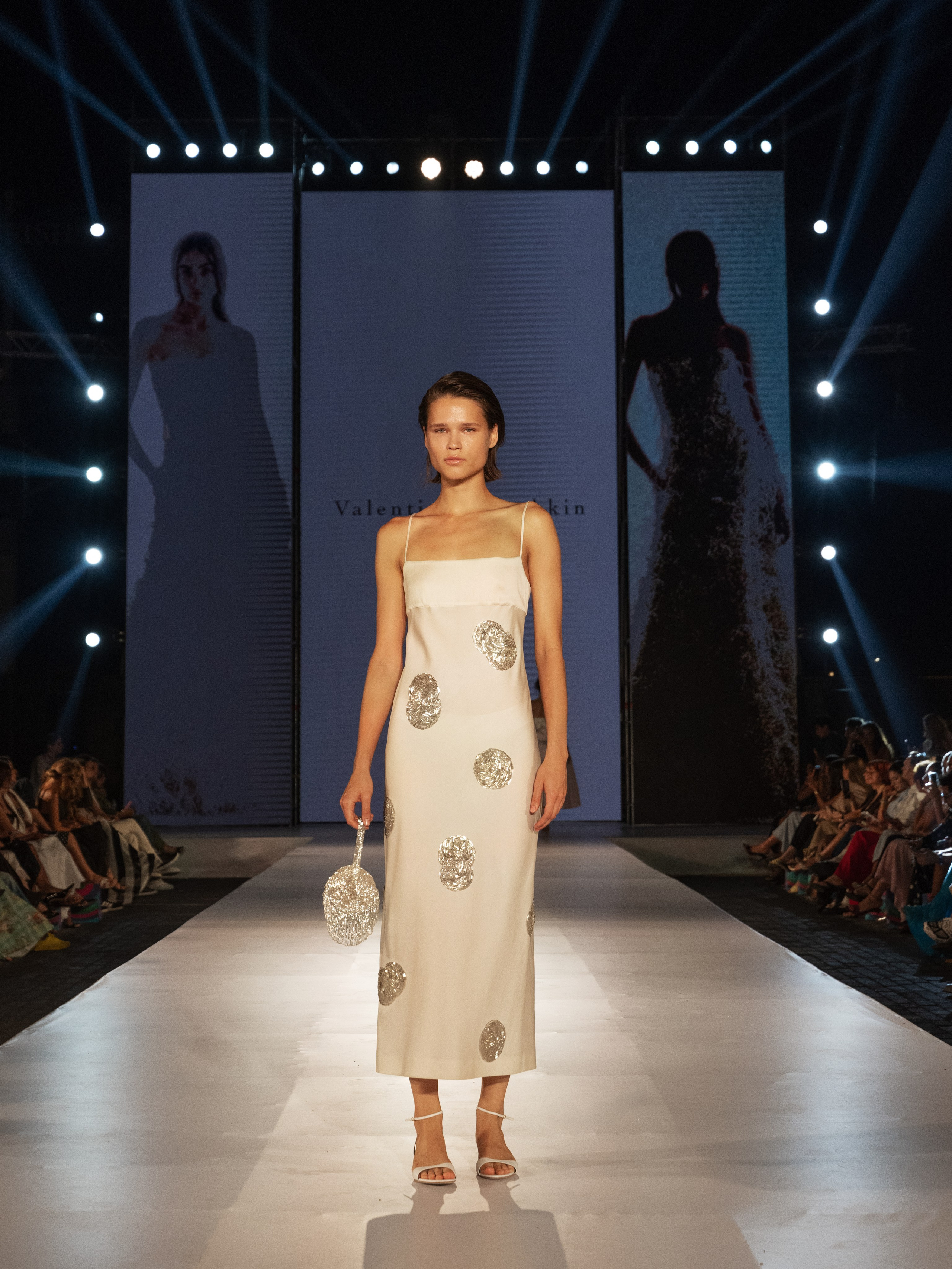 Valentin Yudashkin x AFW 2026. Фотограф Баку Тбилиси