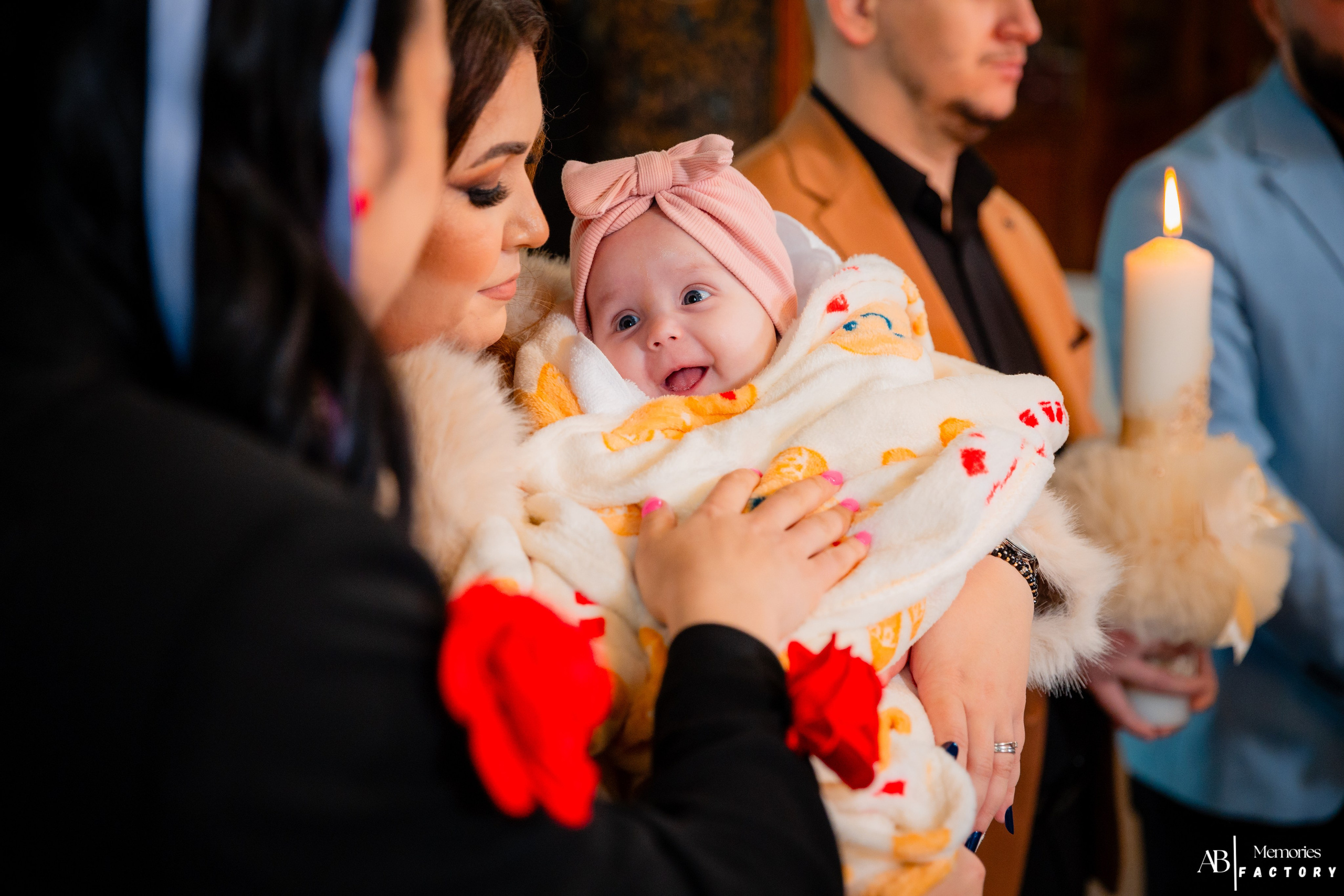 Baptism | Luna Maria. Bordeiionutfotograf