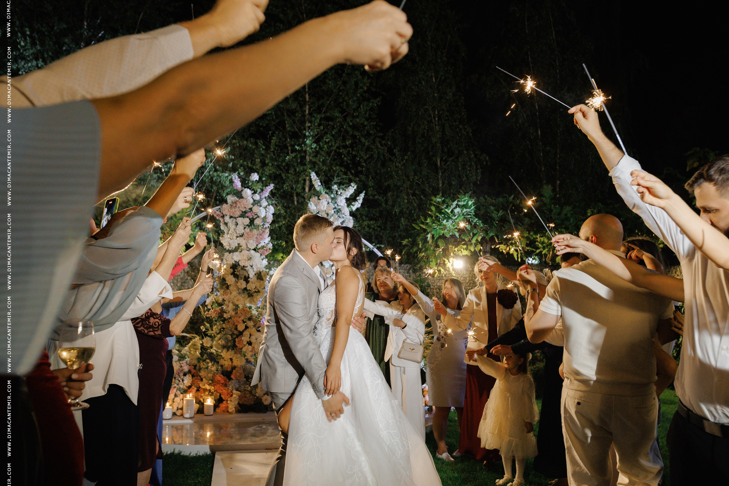 VLAD + YANA. Fotograf de nuntă în Chisinau, Moldova. Poze și Video Comerciale