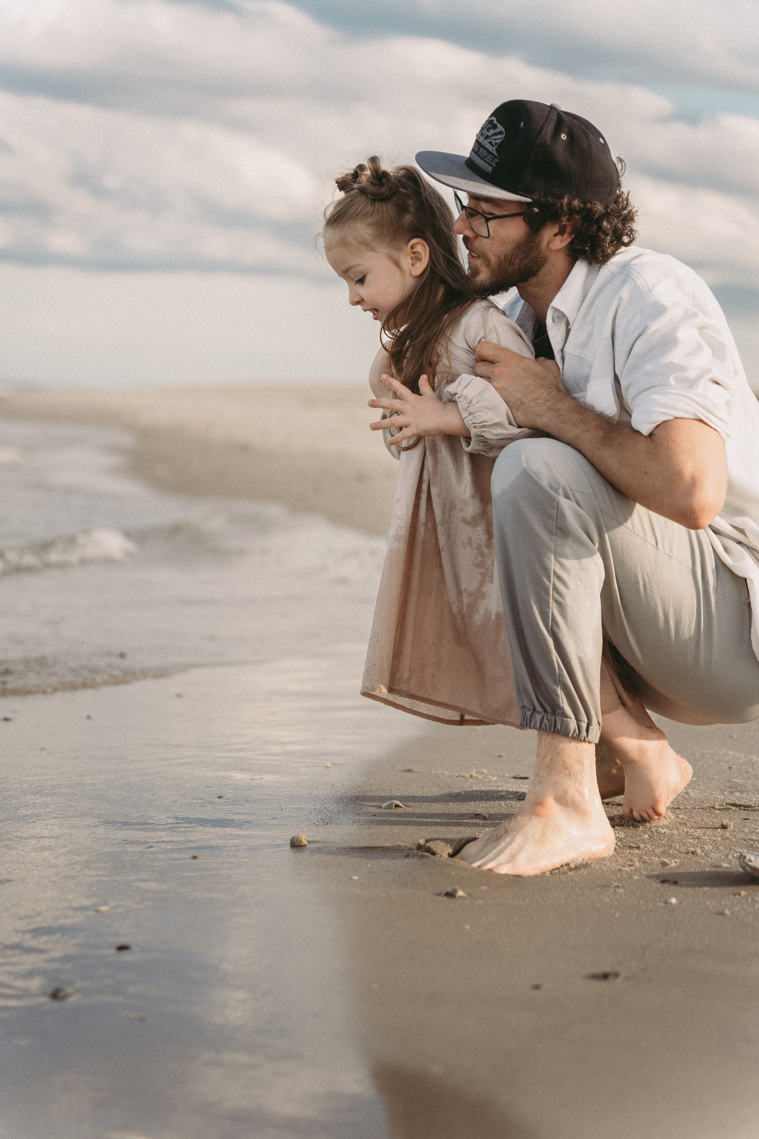 Beach Toddler Photography – Playful & Candid Memories. Alisa Tant — Family and newborn photographer Bucks County, Montgomery county, Philadelphia, NJ