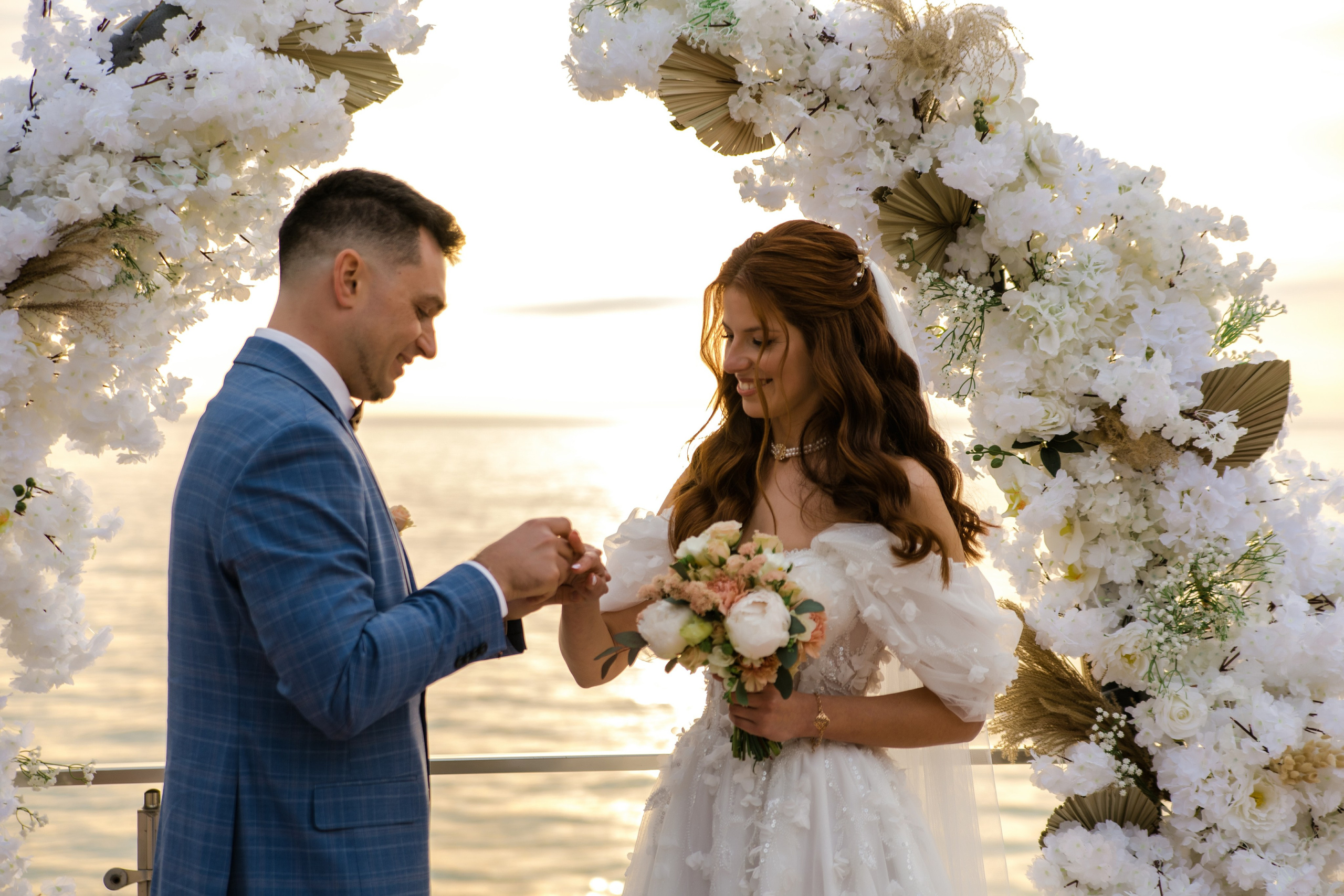 Свадьба на море в Батуми. Свадебные фотографы в Грузии, Армении. Макс Коваленко и Лара Татосян. Свадебный видеограф