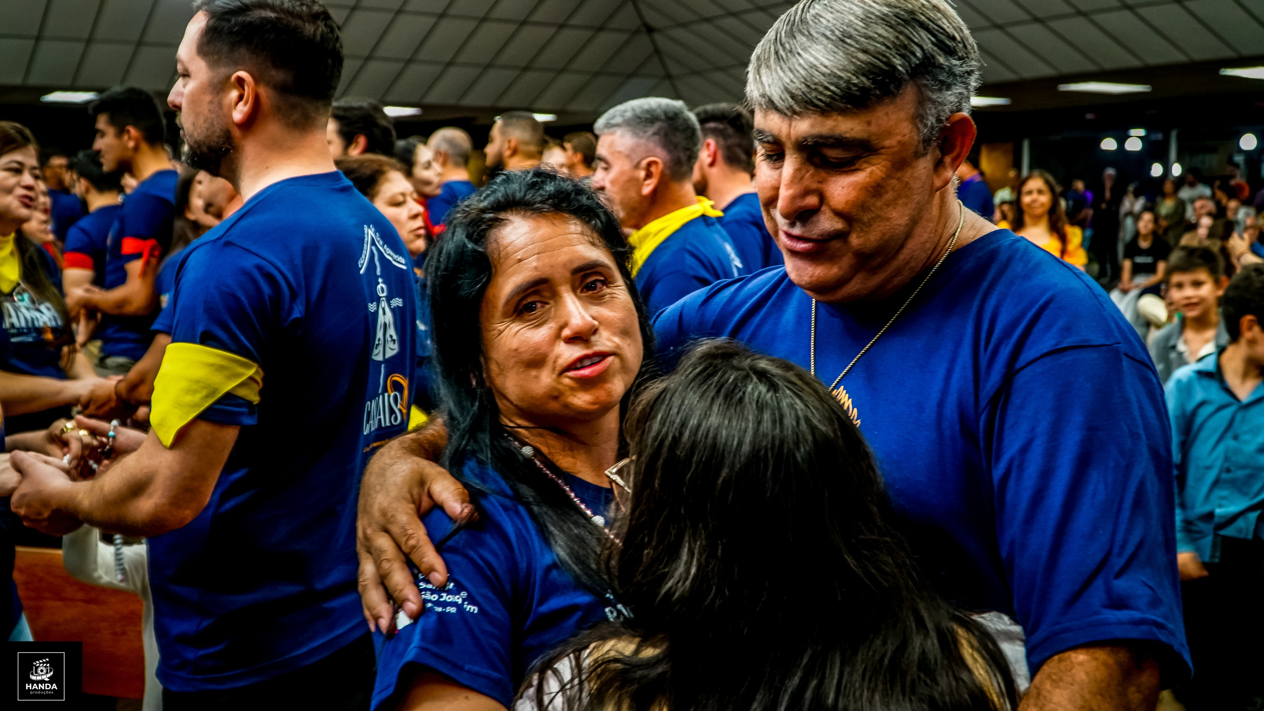 Acampamento Casais. Handa Produções
