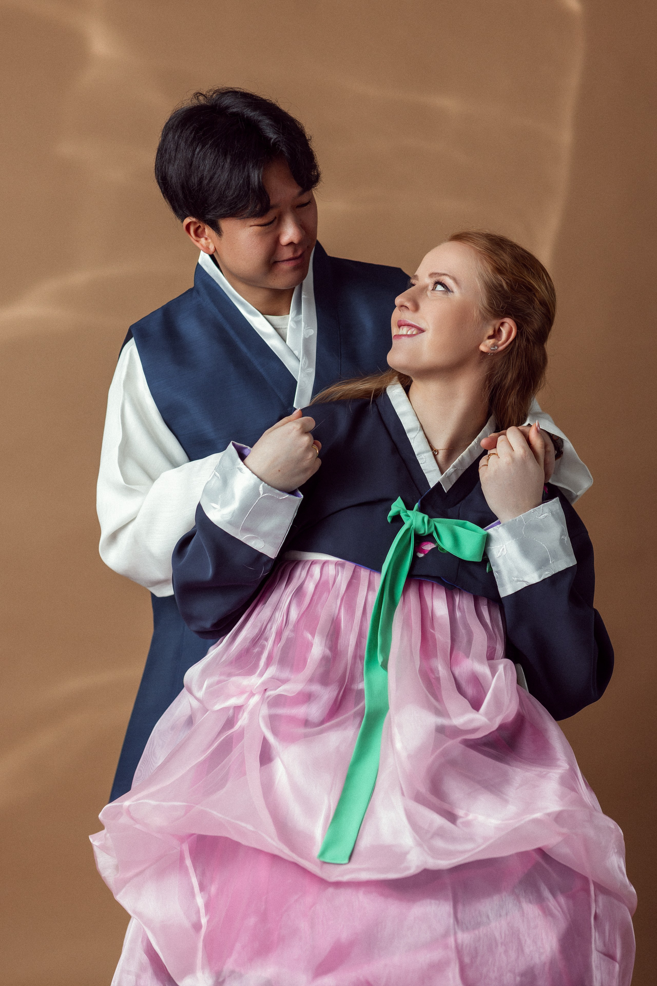 Karina & Hyunjin 20.04.2024. Portree- ja perefotograaf Anton Hansen Tallinnas, Eestis