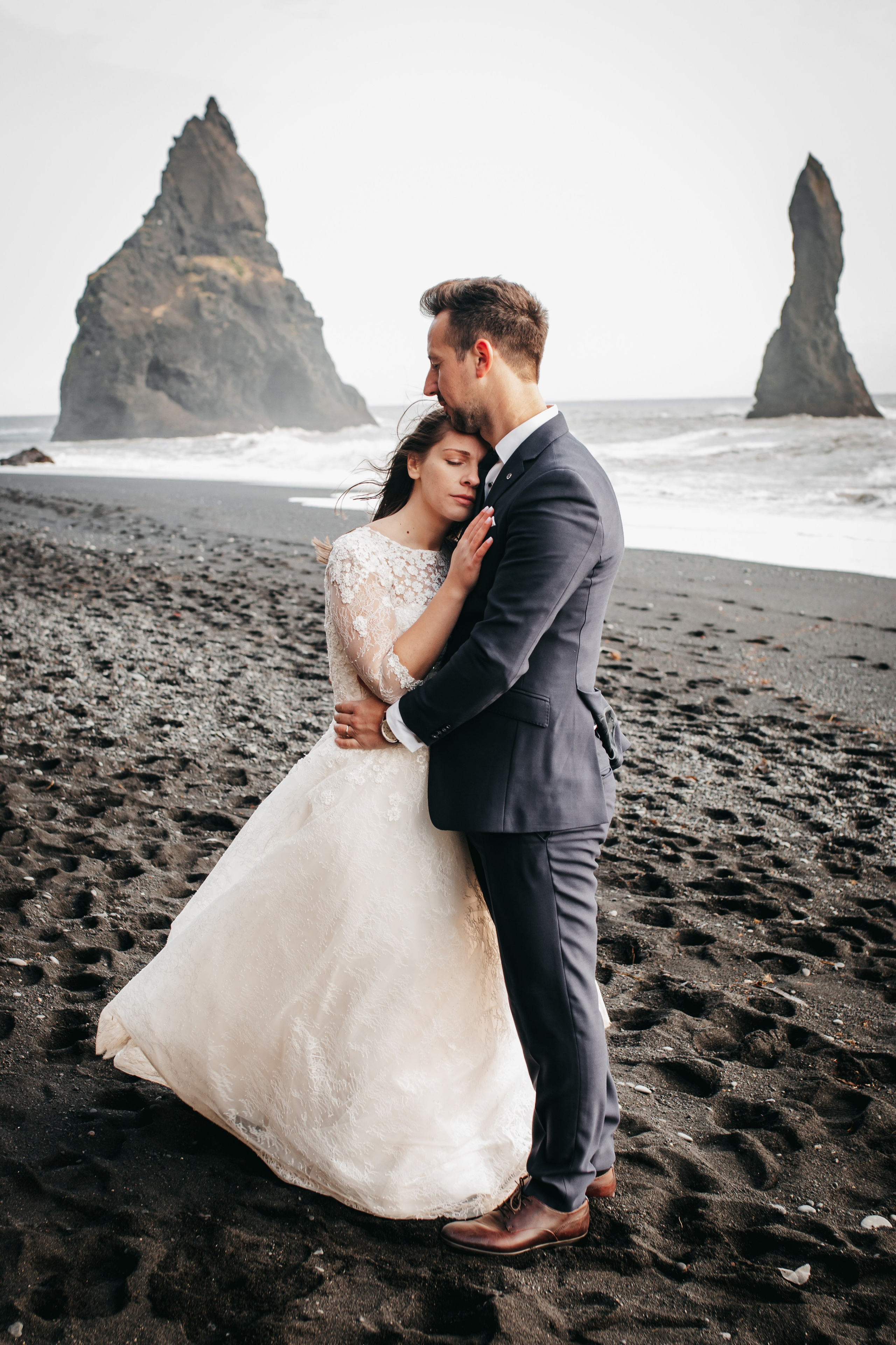 B & A. Fotograf Nunta Iasi - Hearts & Pictures