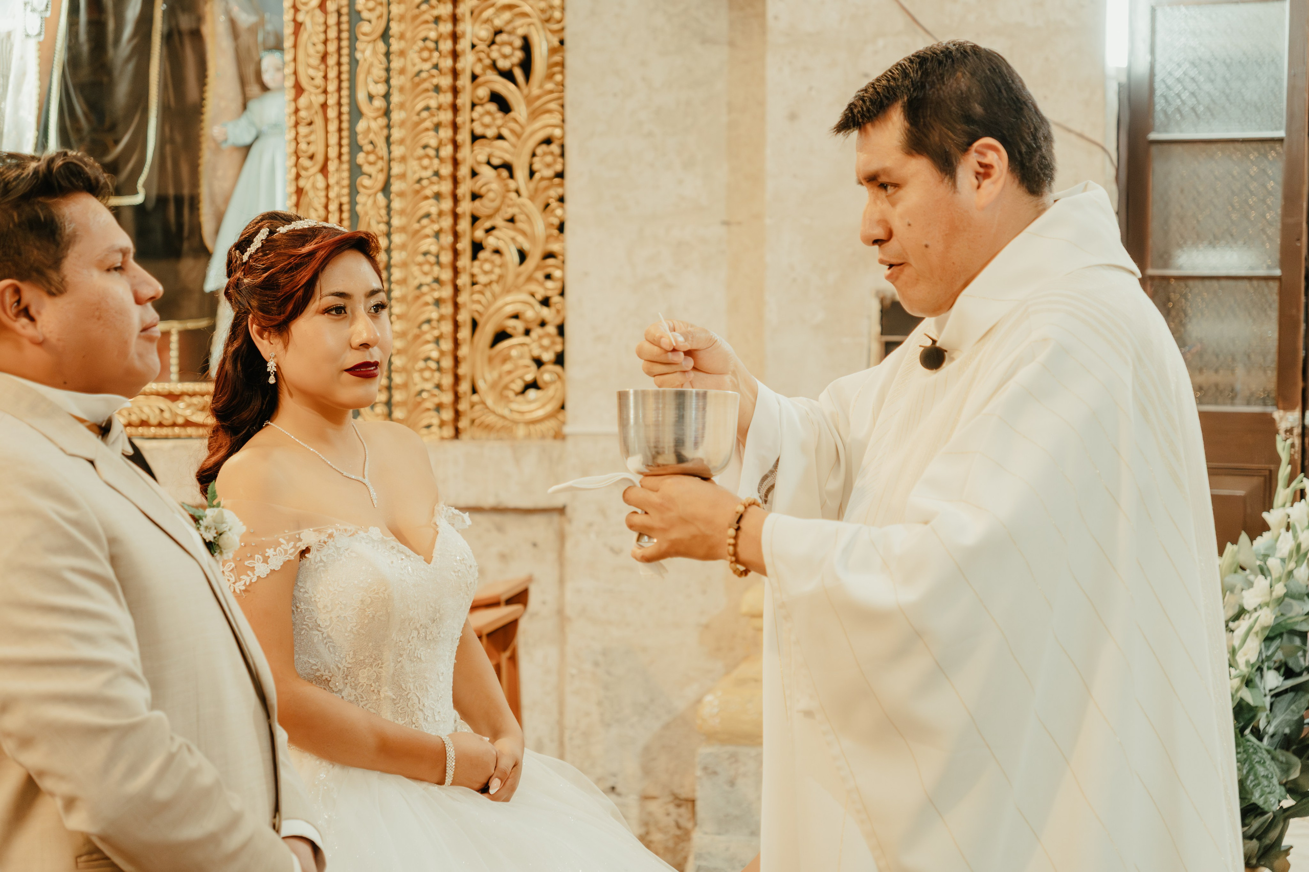 VANESSA + FRANKLIN BODA RELIGIOSA. Studio KVTA | Fotografía y Video de Bodas en Arequipa