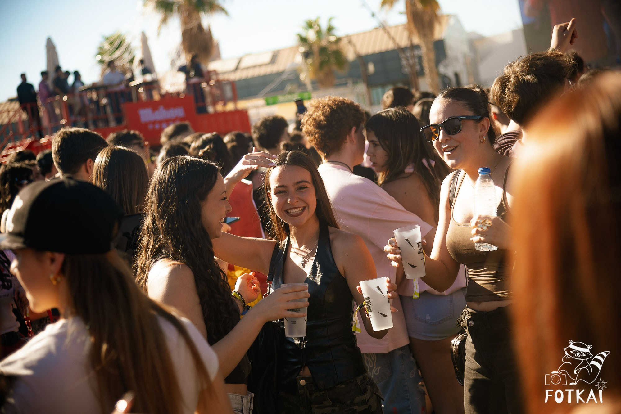 Costa Sonora 2026 Alicante Día 1 Fotos — encuéntrate en fotos y busca amigos del festival | FOTKAI