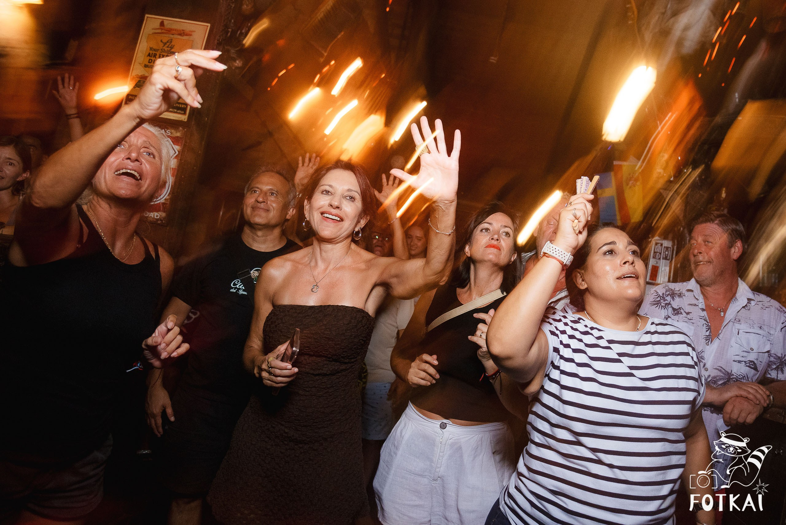 Los Ekilibristas en El Paso Rock Bar Torrevieja: Reportaje fotográfico 16.08.25 | FOTKAI