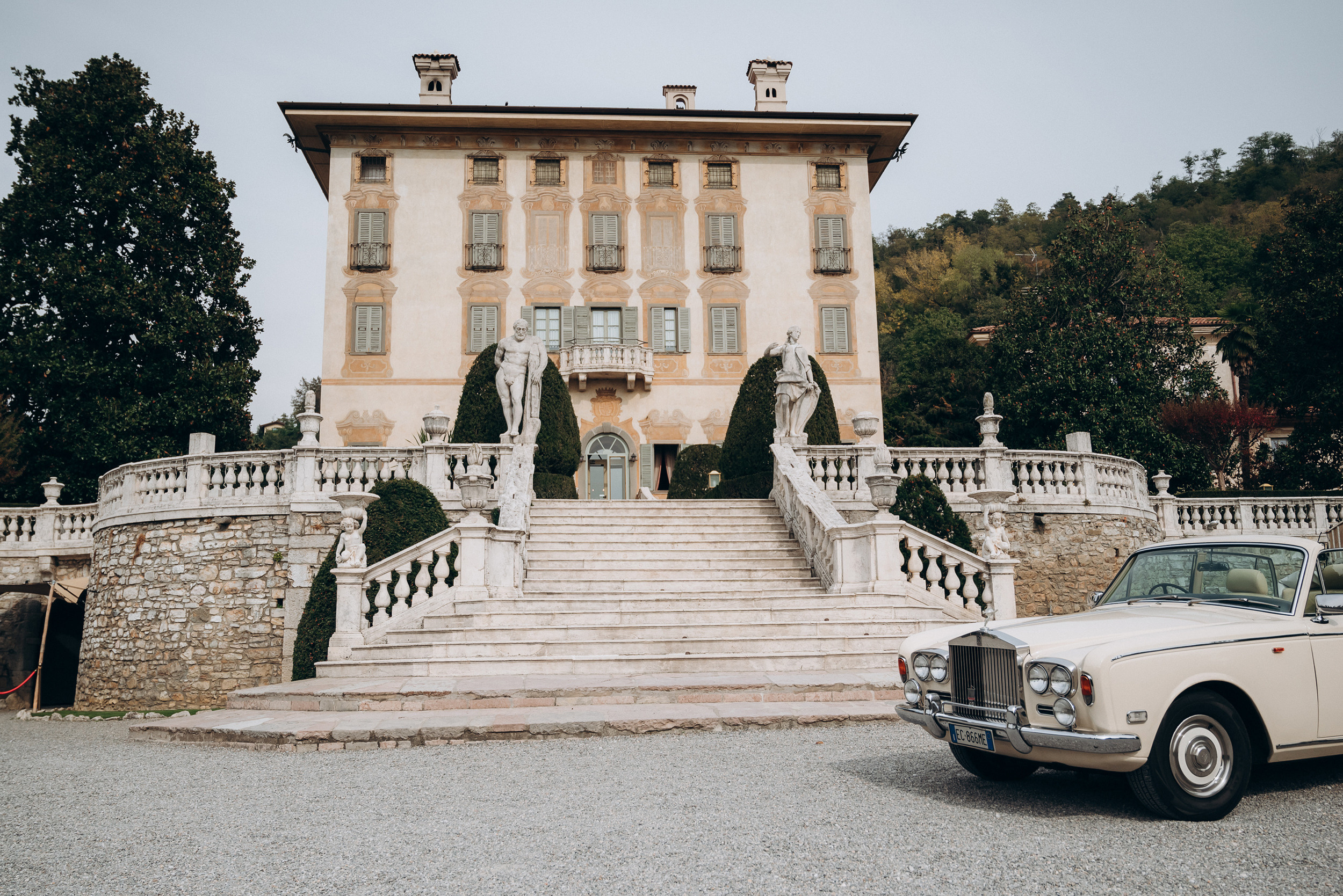 Bakasphoto wedding and lifestyle photography Latvia and Worldwide