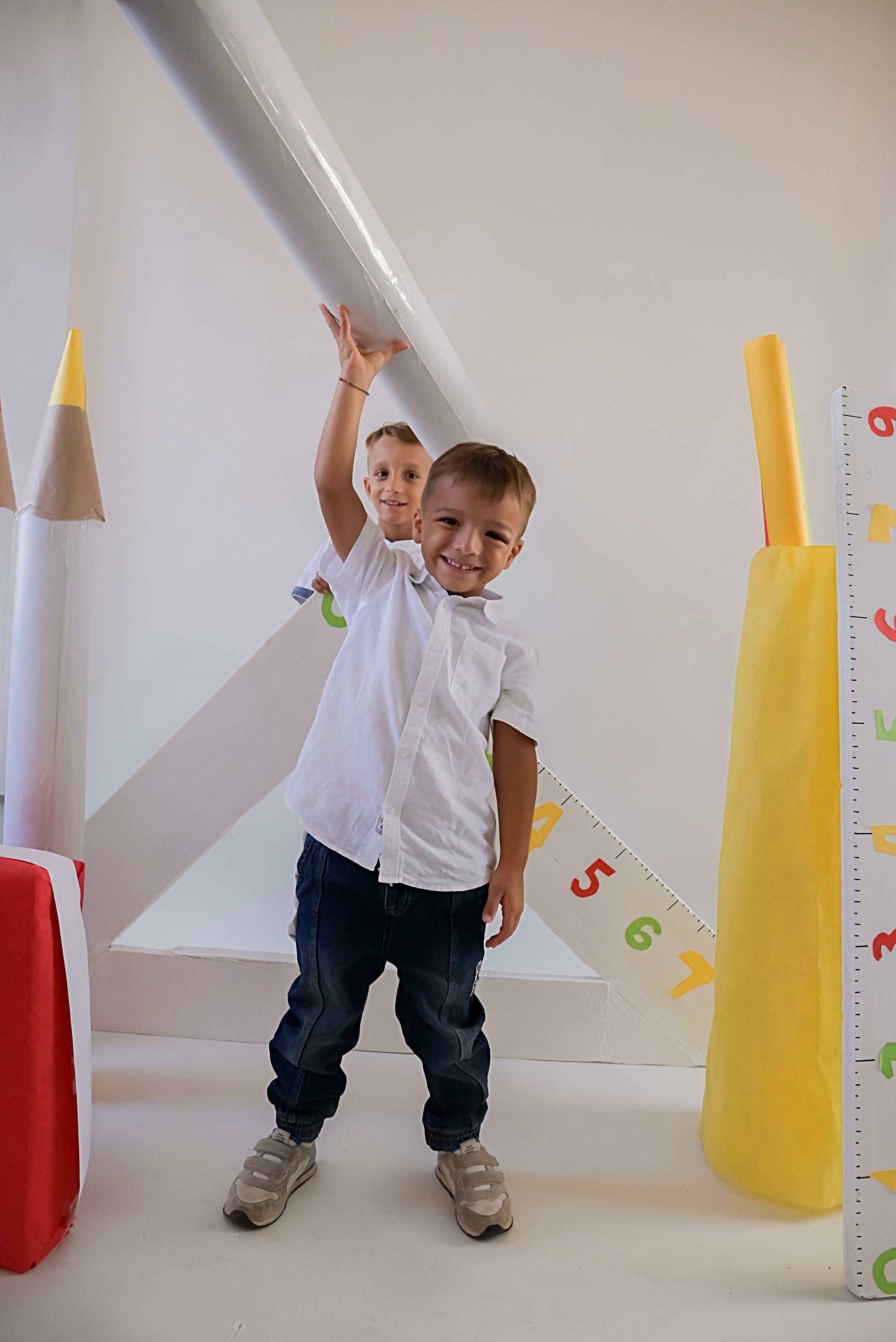 STEFANO&ANDREA - MINI FOTO SESSIONE DEI FRATELLI IL RITORNO A SCUOLA