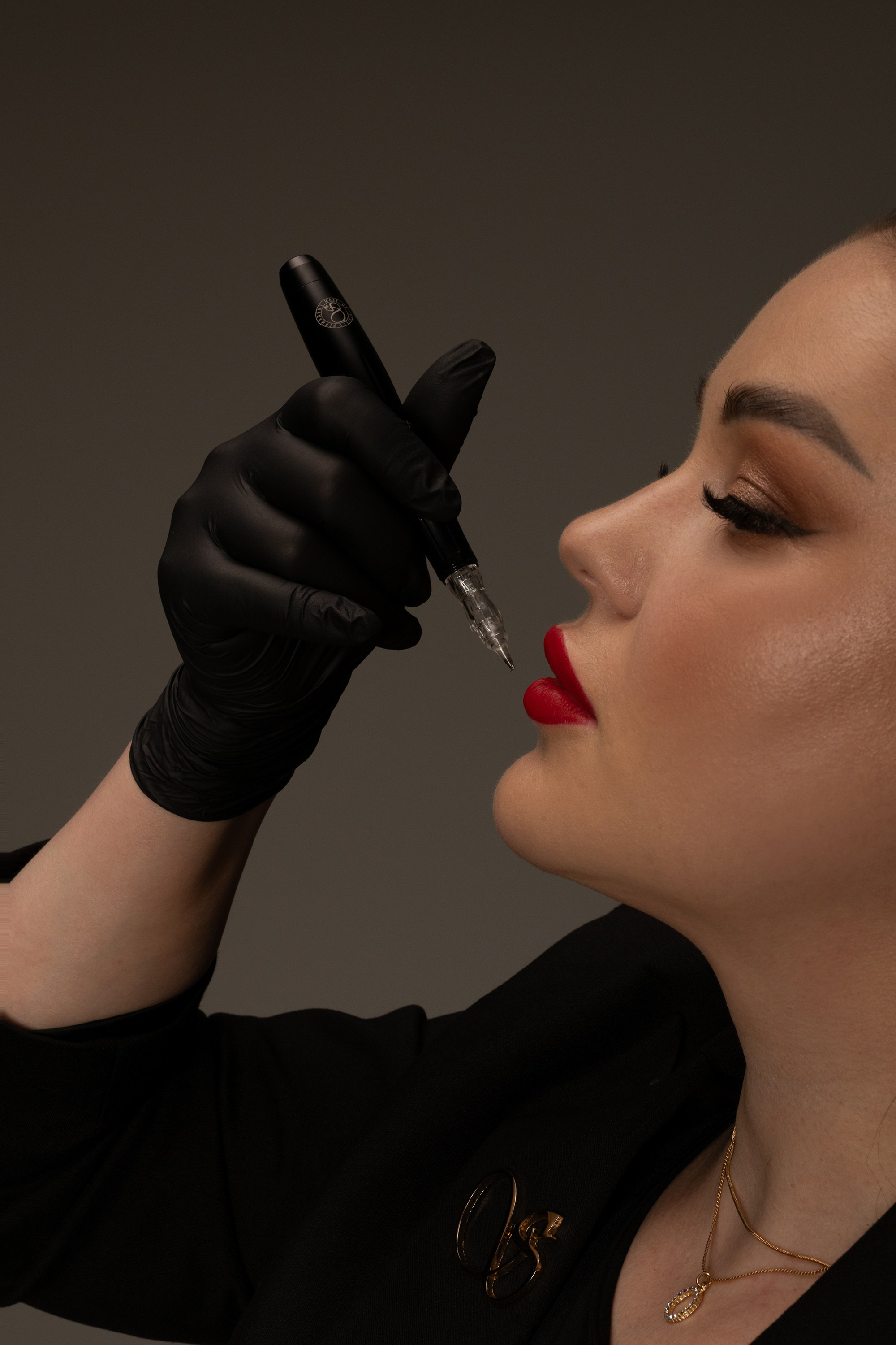 Деловой портрет | Äriportree. Dali Media | Fotograaf Ida-Virumaal | Фотограф в Ида-Вирумаа