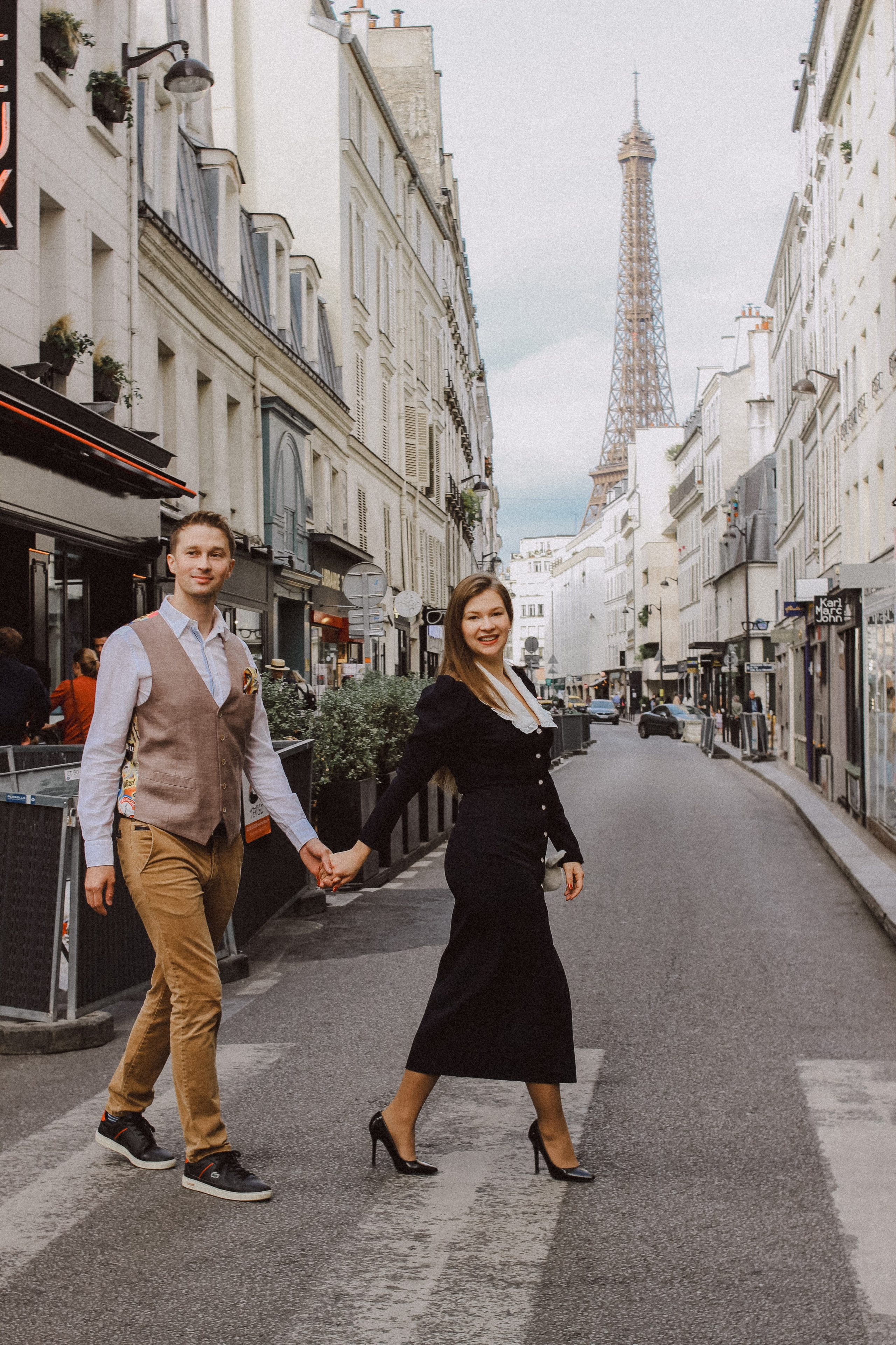 Love Story фотосессия Марина и Александр в Париже | Vlada Photo Art. Фотограф в Париже