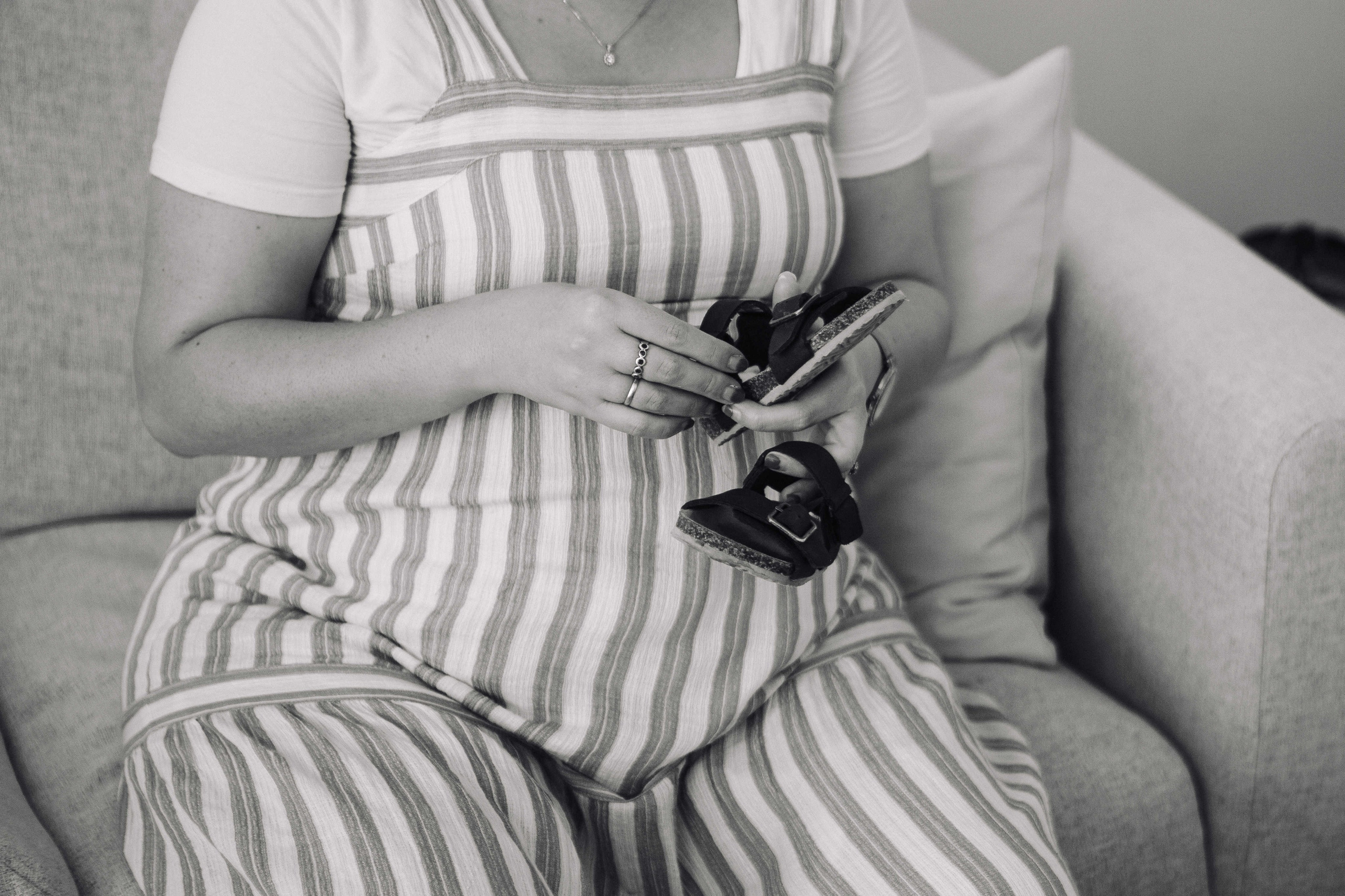 MAALE ADUMIM, HOME PHOTO SESSION + DESERT. Https://shi-photo.com/