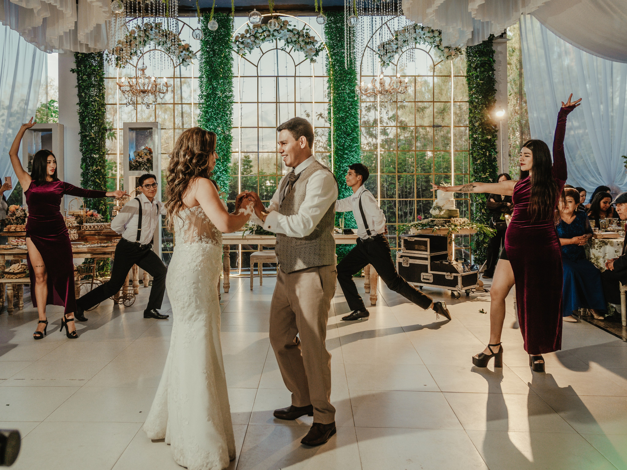 CARLA Y MARIO BODA RELIGIOSA. Studio KVTA | Fotografía y Video de Bodas en Arequipa