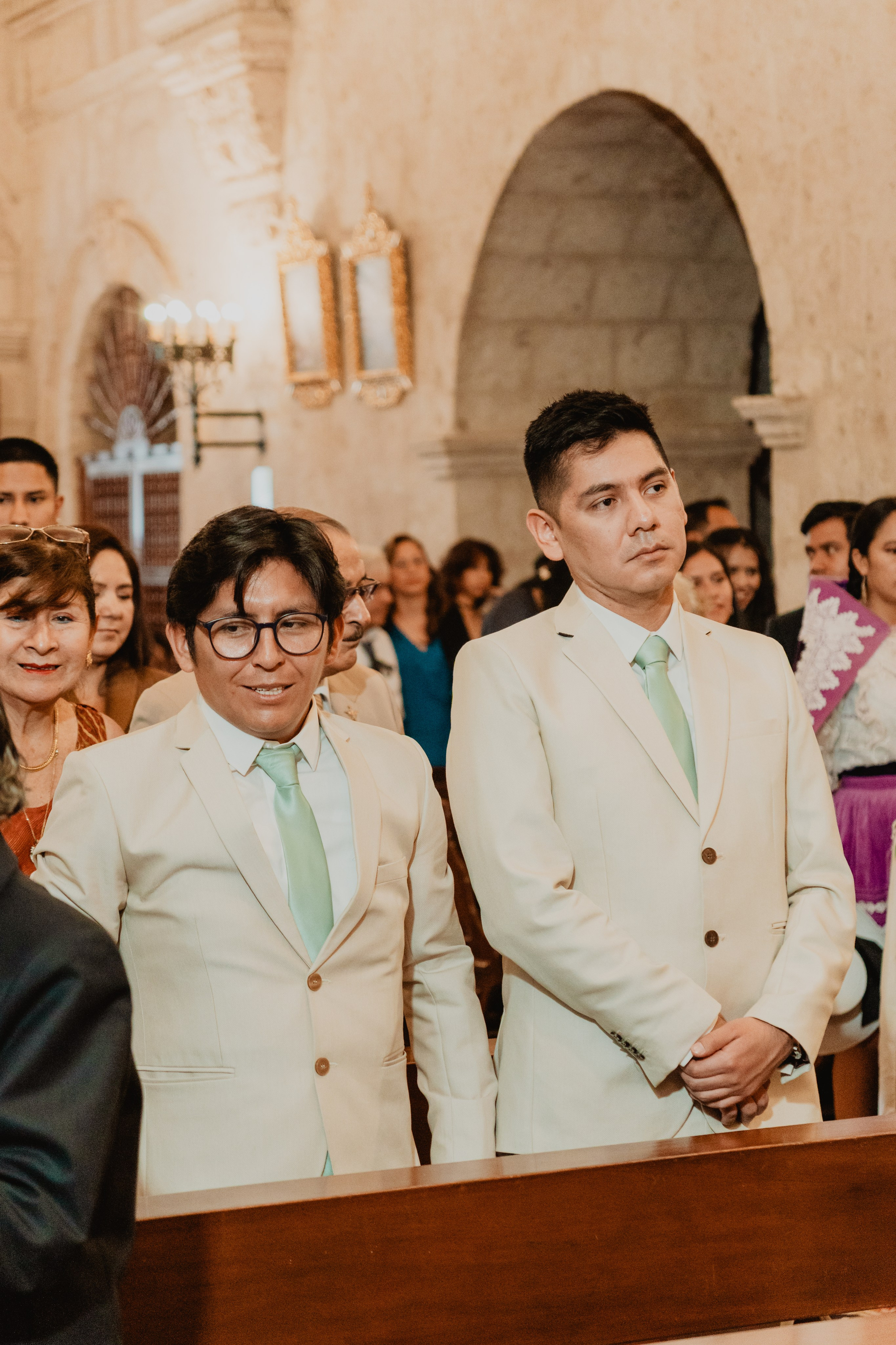 FERNANDO + MARIBEL | BODA RELIGIOSA. Studio KVTA | Fotografía y Video de Bodas en Arequipa