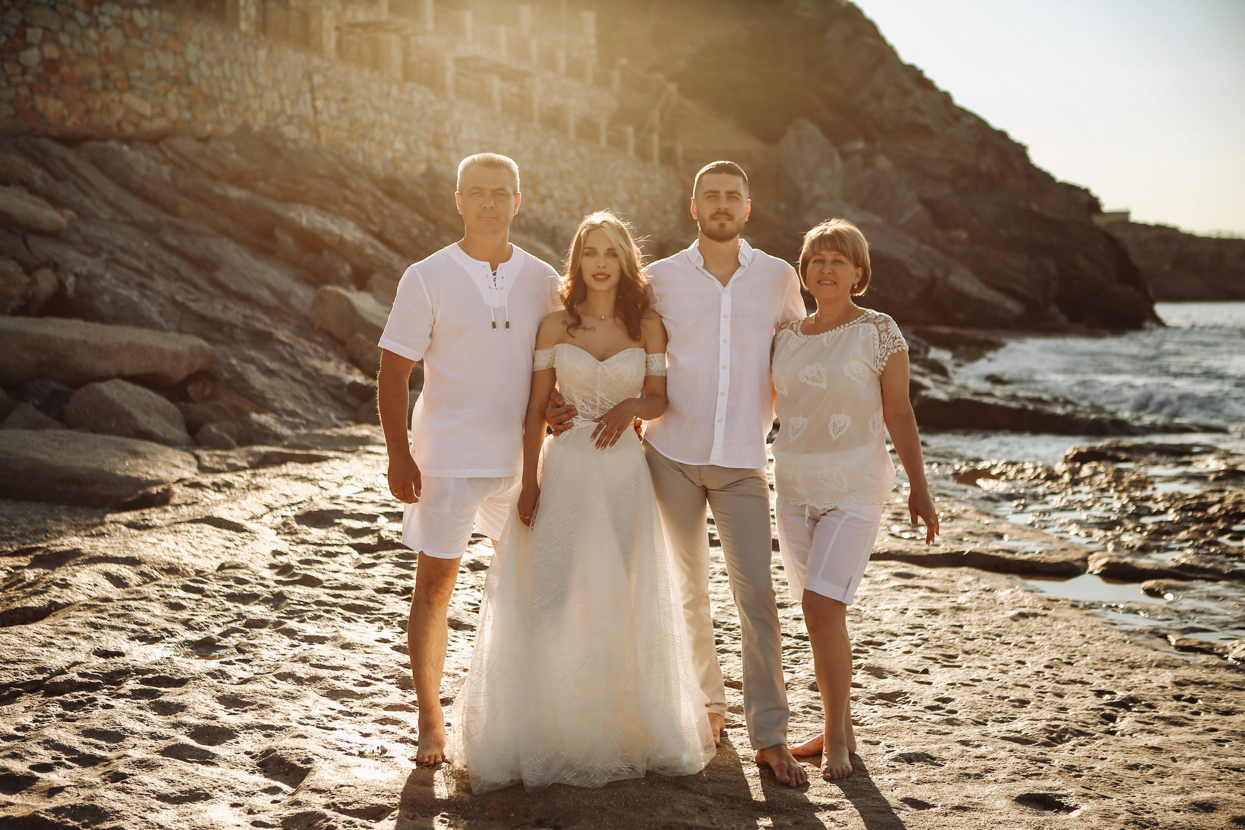 Семья на свадьбе