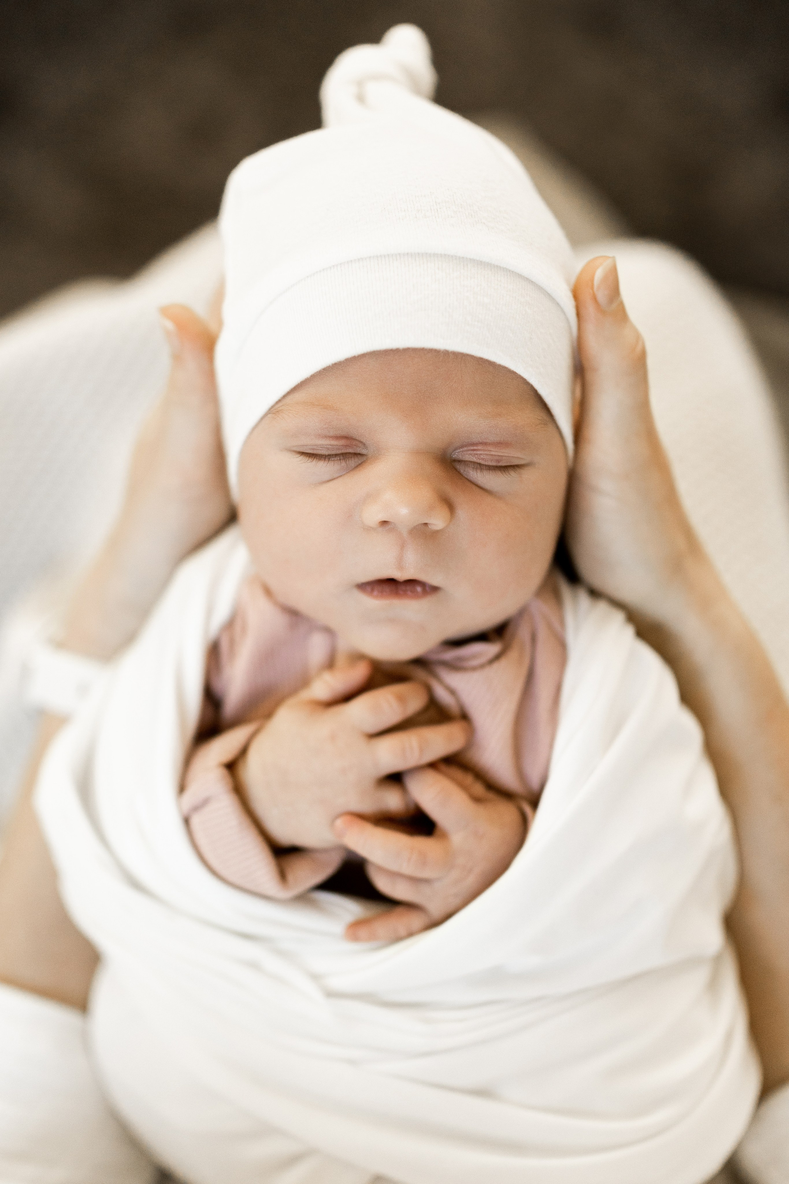 Newborn Lifestyle. Family photographer in Bay Area, California