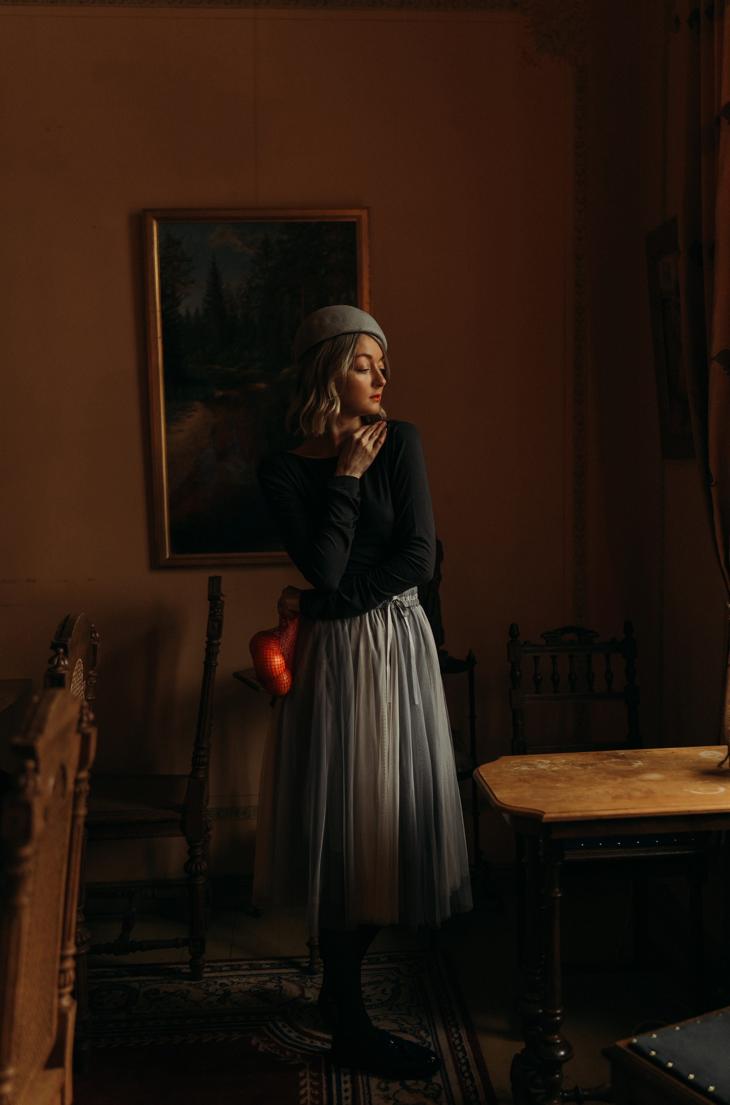 Woman phoshoot. Wedding and potrait photographer in Helsinki Vickan O