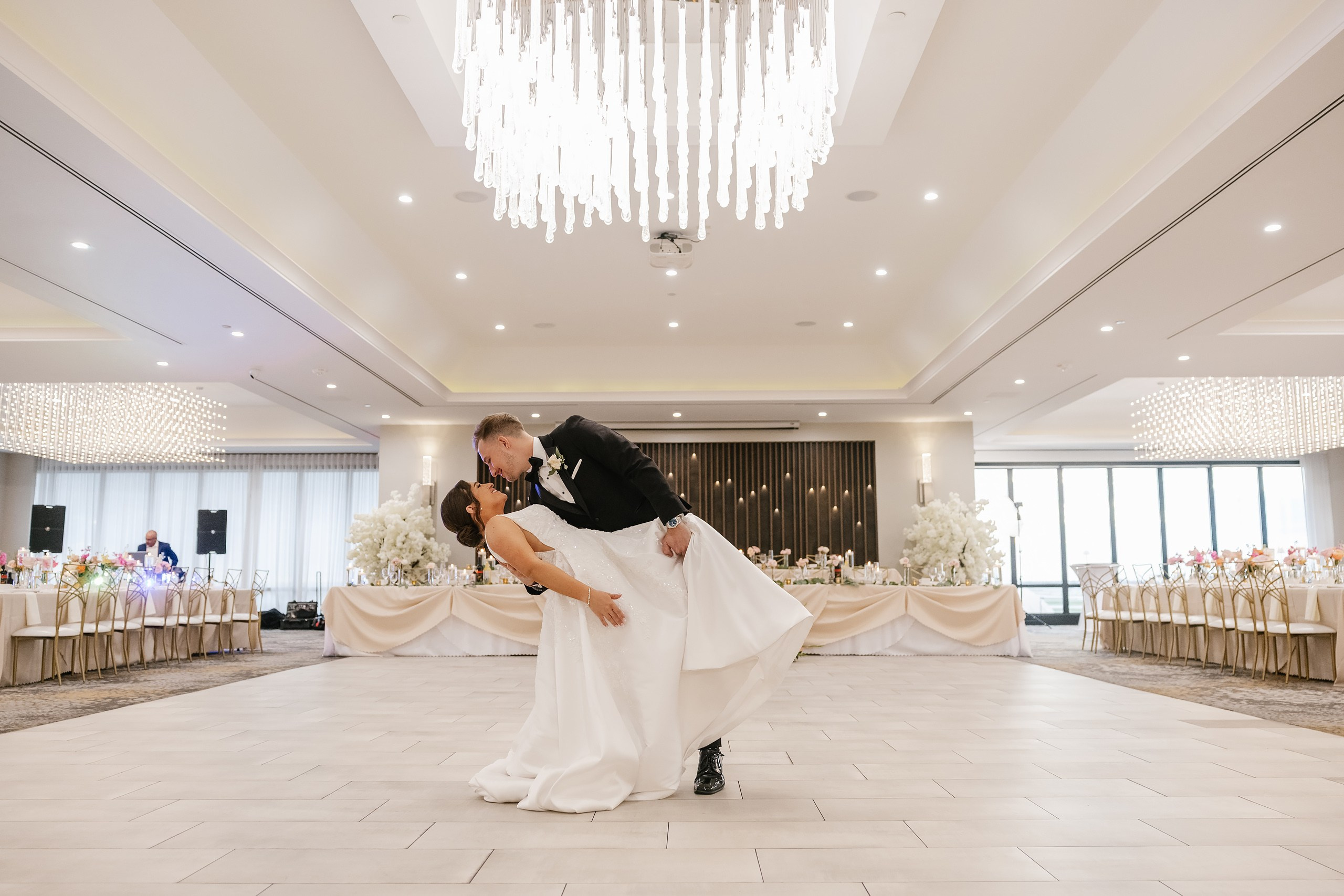 09.06.2025 Wedding. Wedding family event photographer in Chicago Nick Yushevich