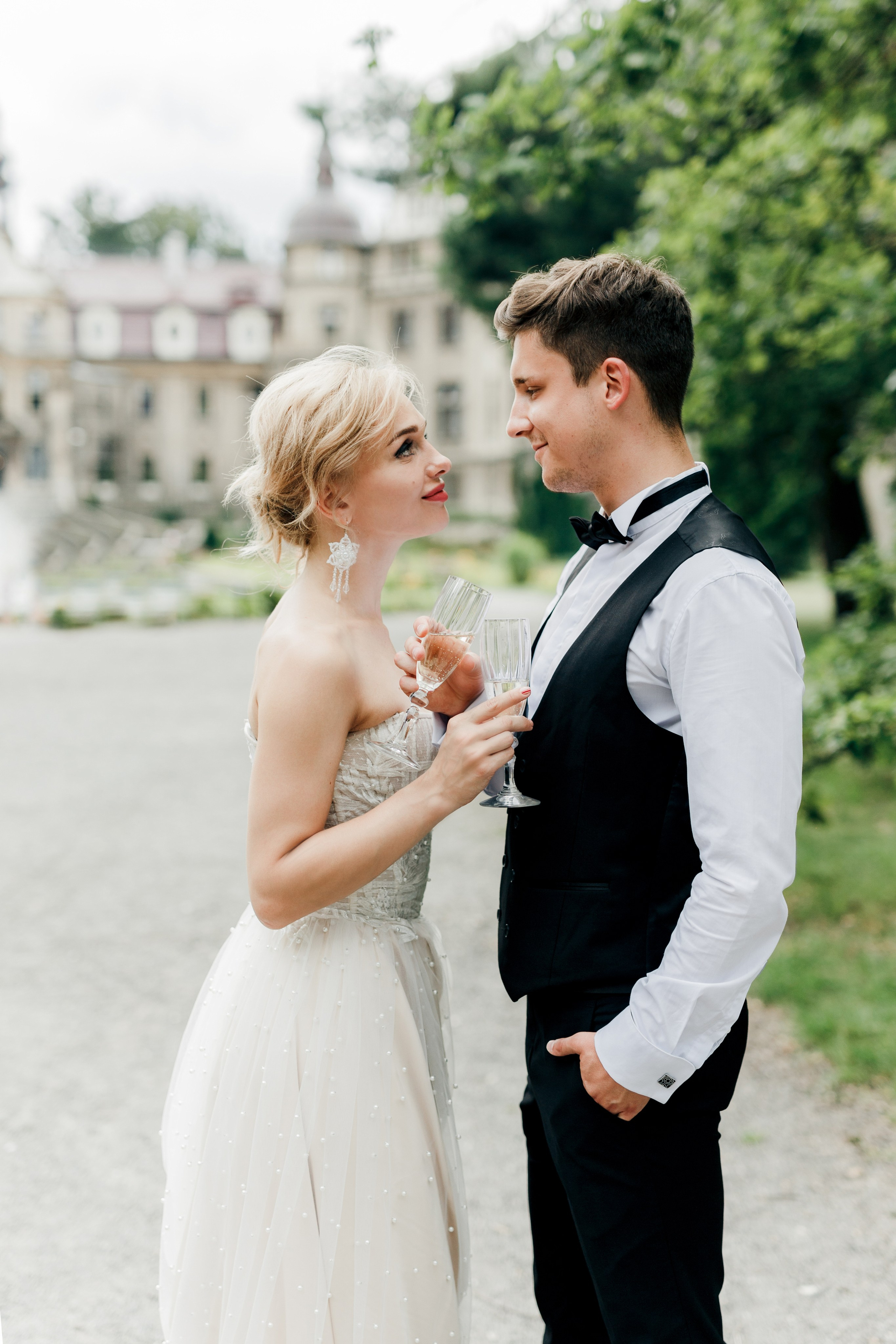Kasia&Mateusz, Można Zamek. Photograph Katarina