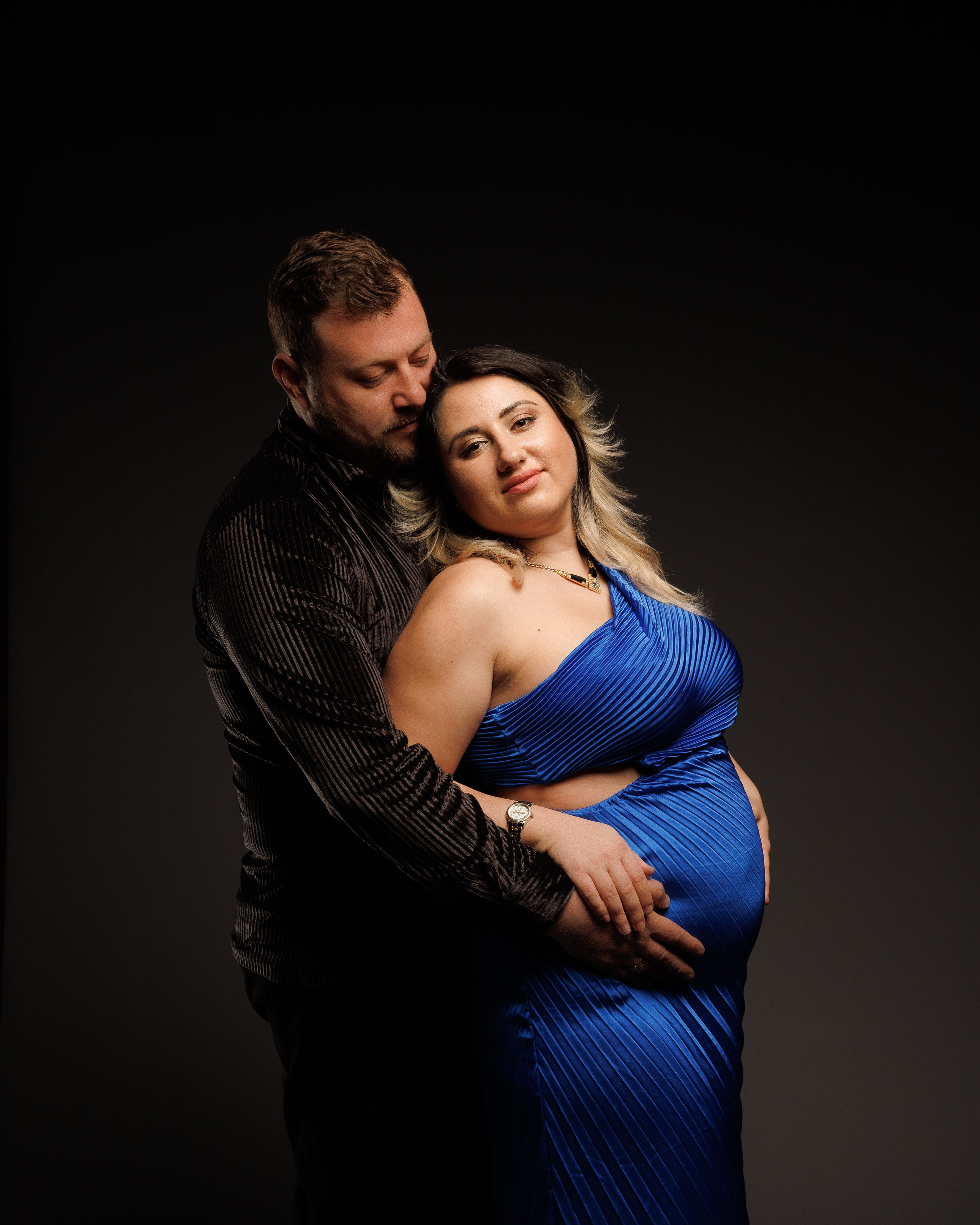 Maternity. Https://valeriubriciuc.com/